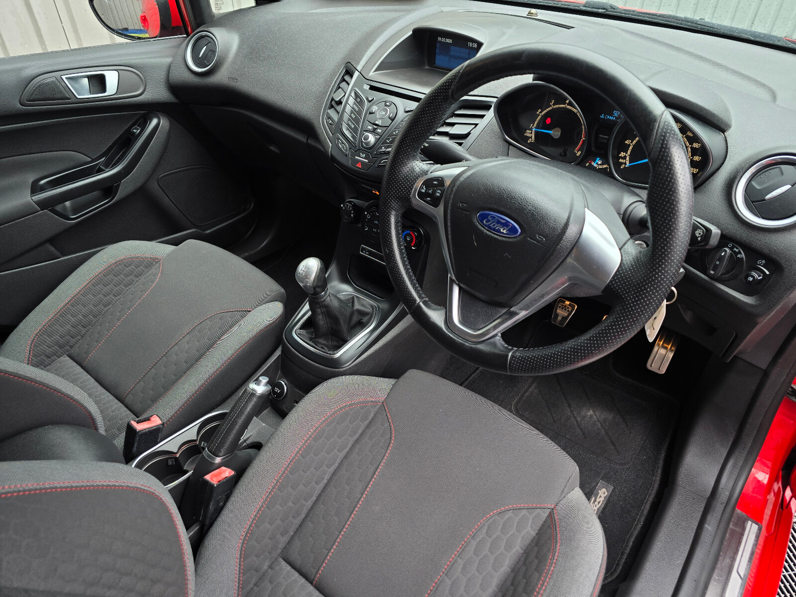 2017 Ford Fiesta ST-LINE 1.0 PETROL - Image 13