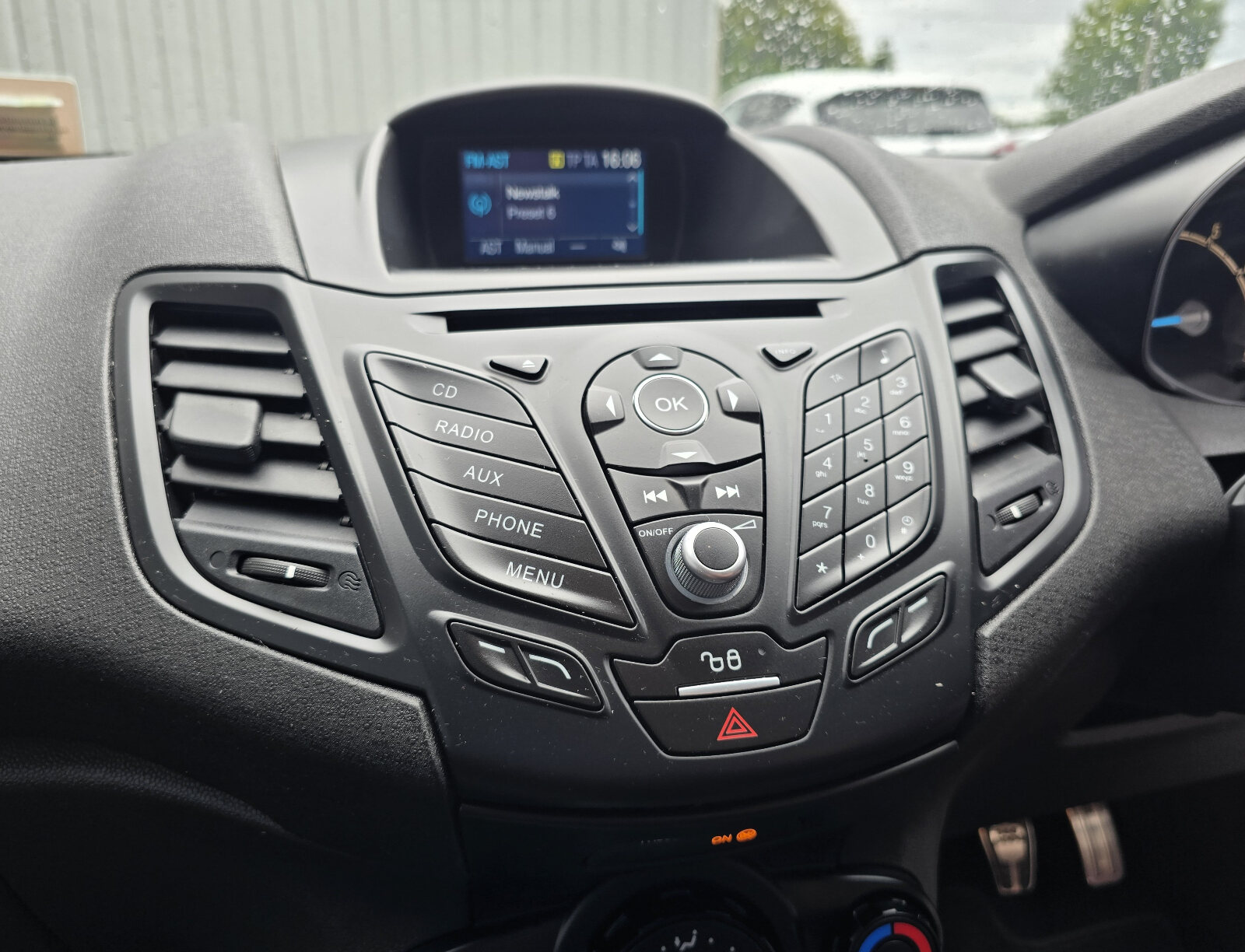 2017 Ford Fiesta ST-LINE 1.0 PETROL - Image 16