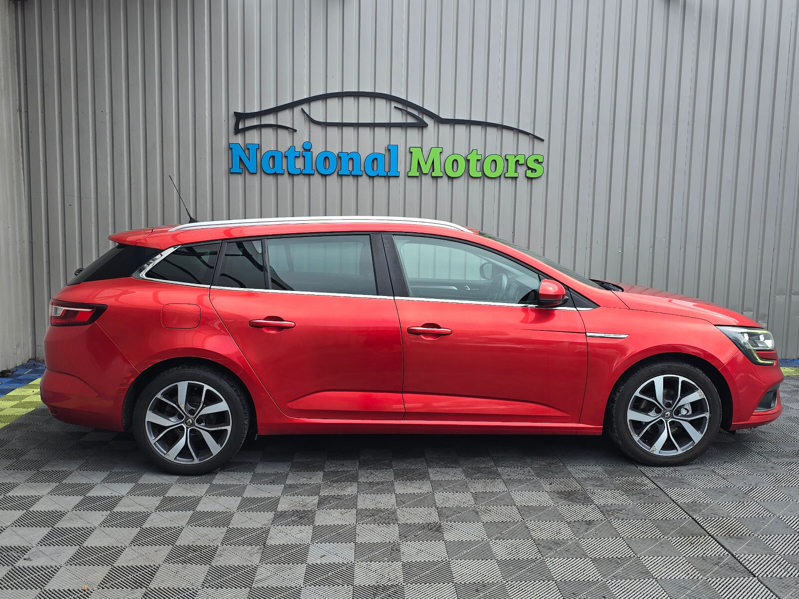 2018 Renault Megane 1.5 dCi DYNAMIQUE NAV - Image 2