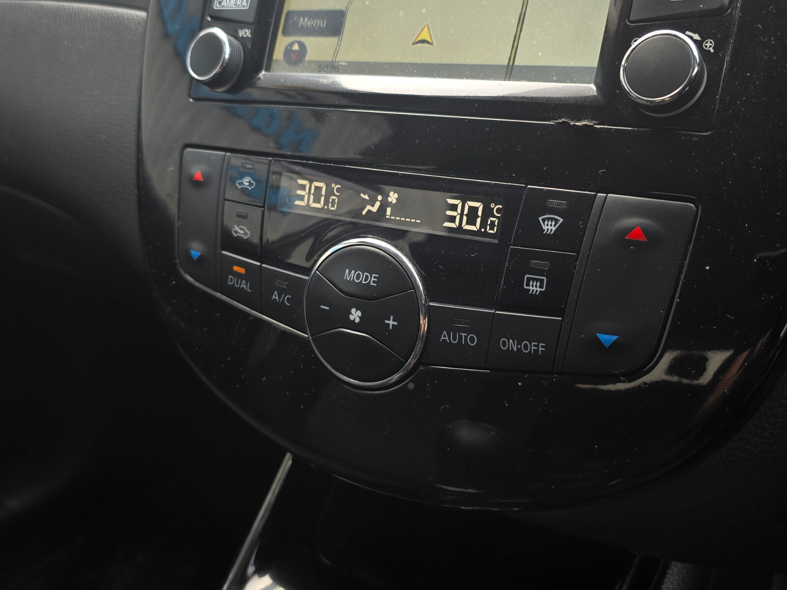 2016 Nissan Pulsar 1.5 DCI SV - Image 14