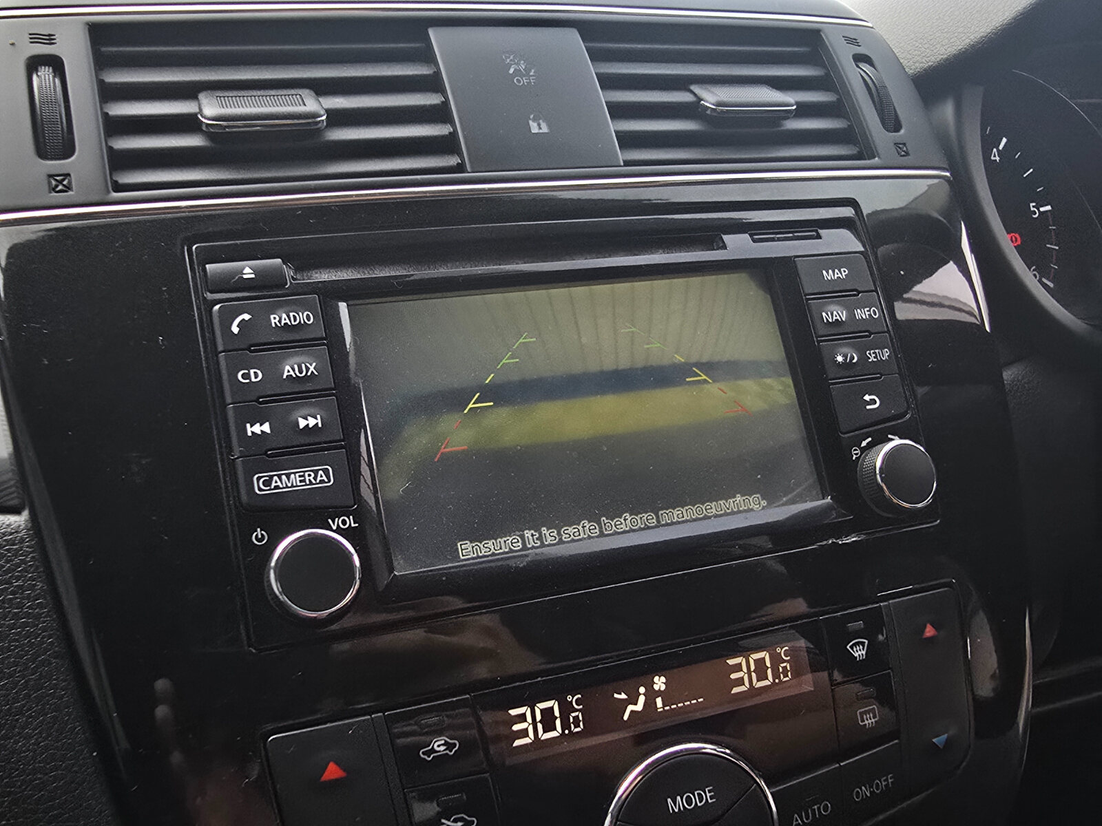 2016 Nissan Pulsar 1.5 DCI SV - Image 15