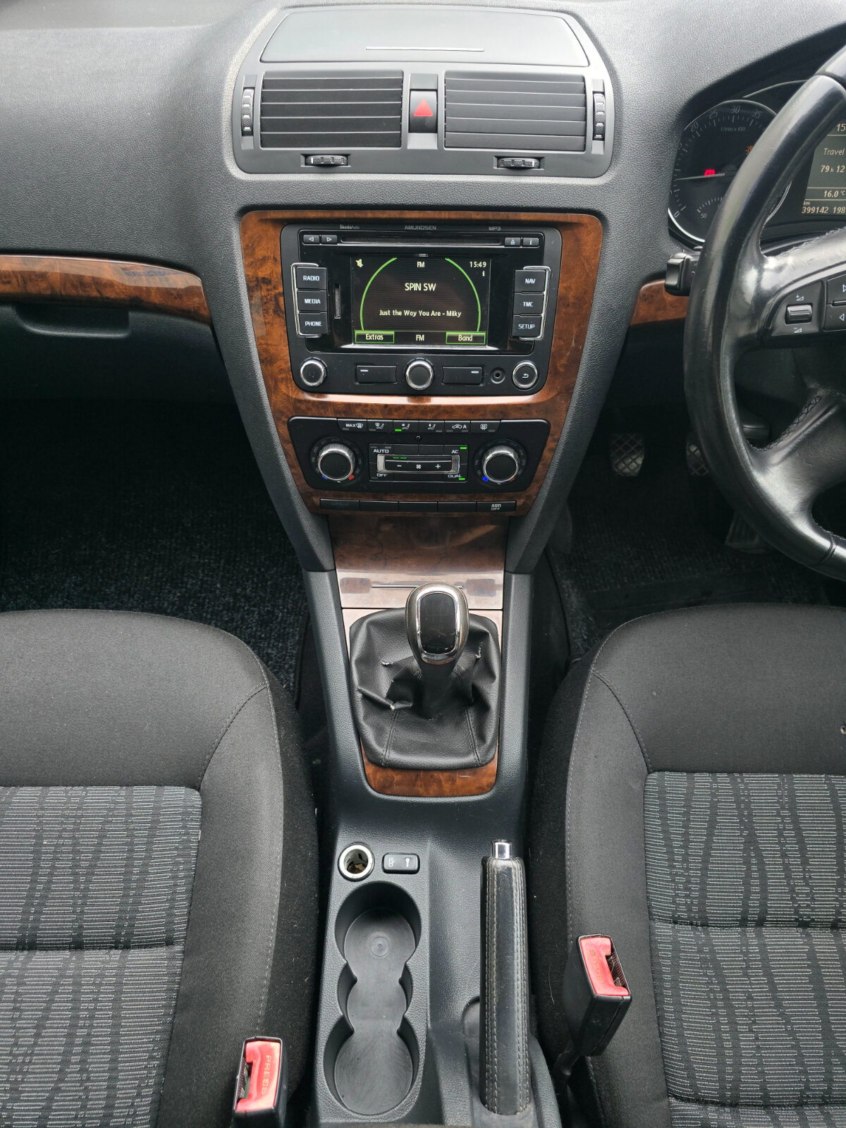 2012 Skoda Octavia 1.6 Elegance - Image 20