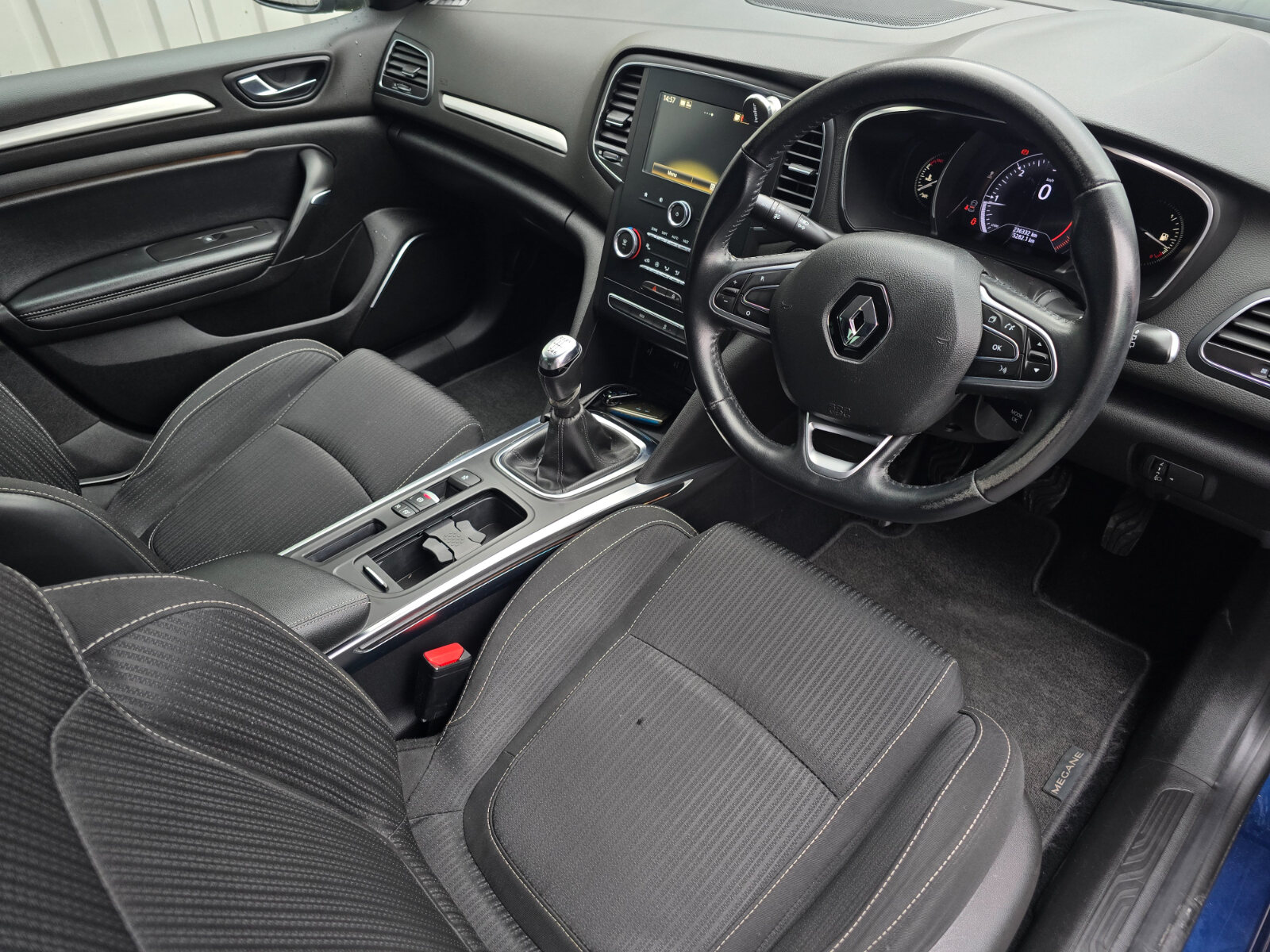 2019 Renault Megane 1.5 dCi ICONIC - Image 12