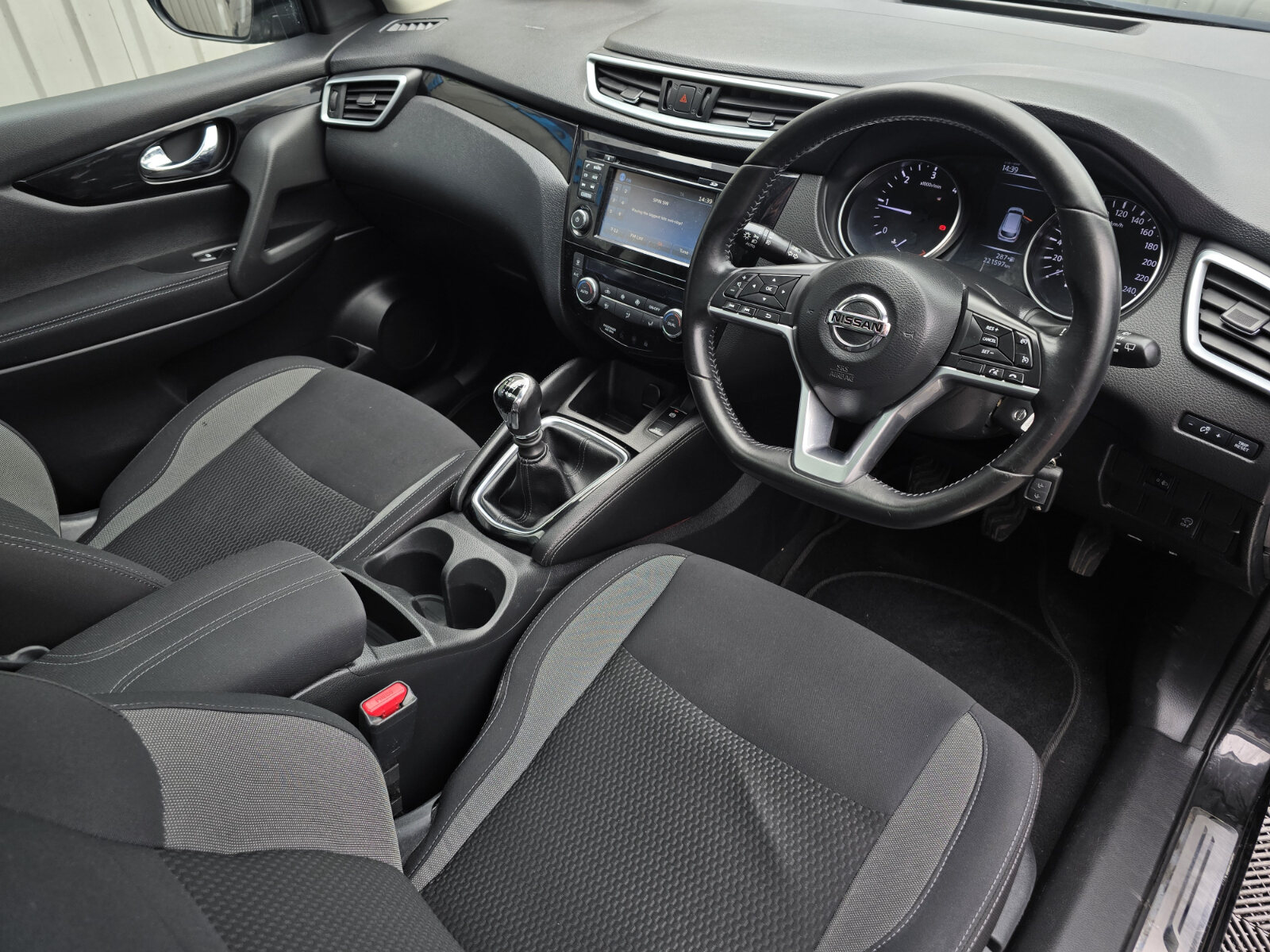 2018 Nissan Qashqai 1.5 DSL SV - Image 11