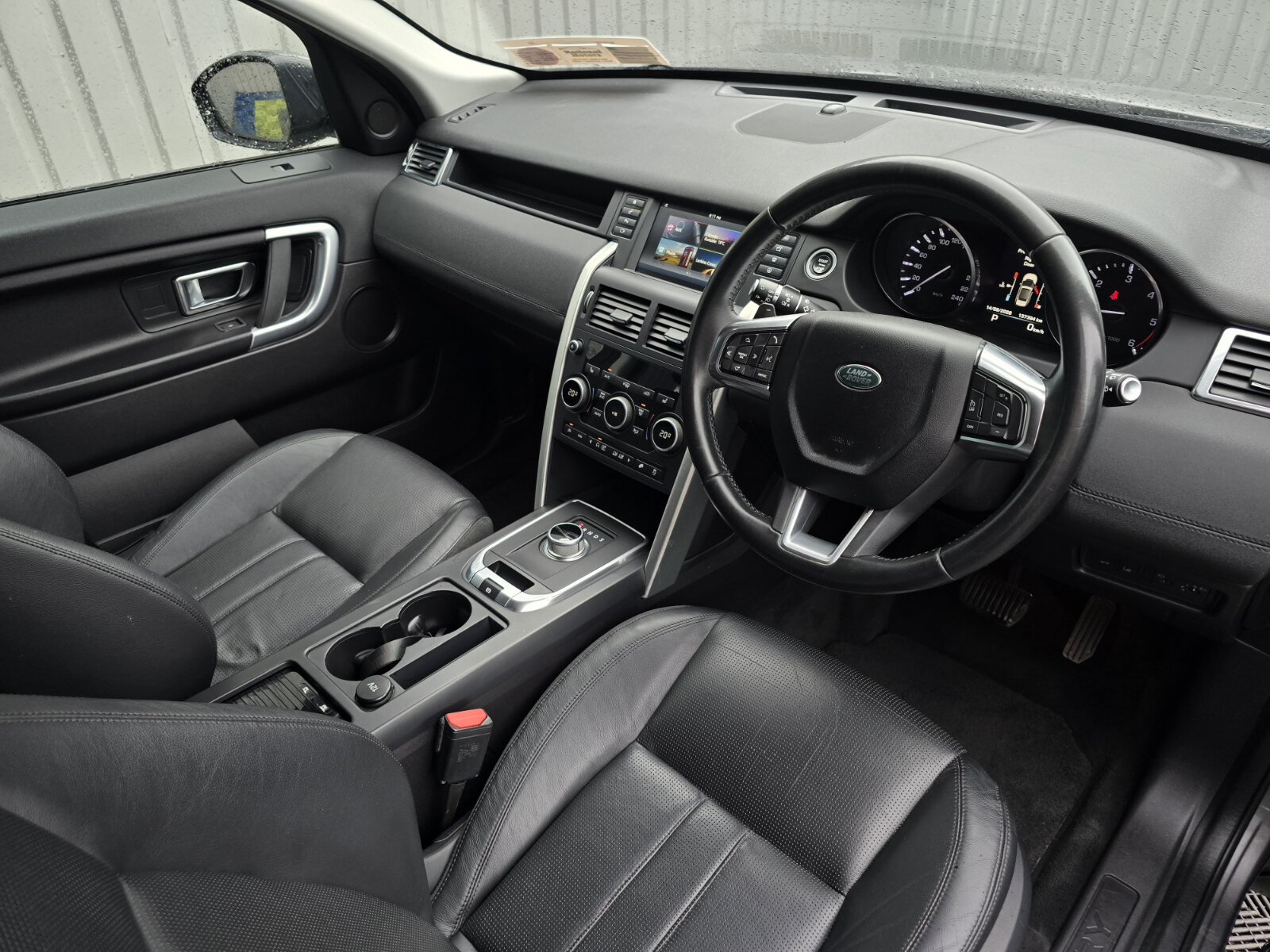 2016  Discovery Sport 2.0 TD4 AUTO SE - Image 11