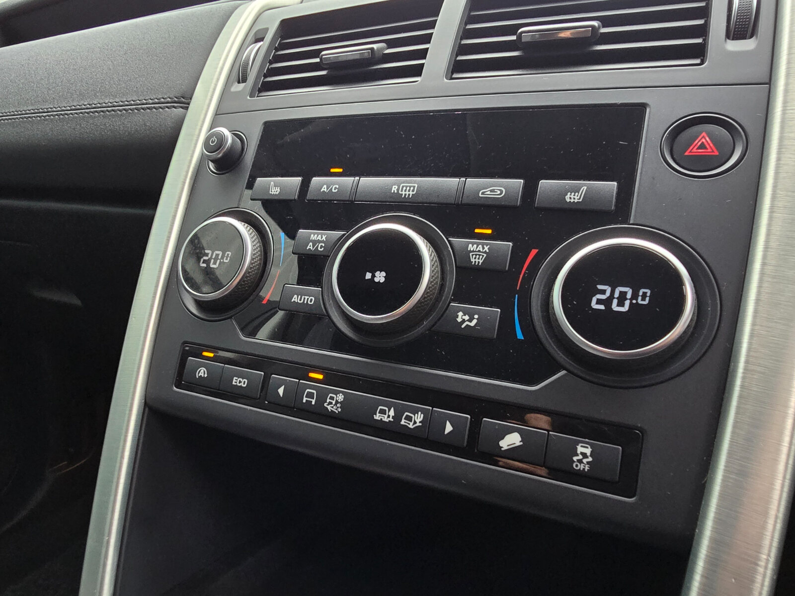 2016  Discovery Sport 2.0 TD4 AUTO SE - Image 13