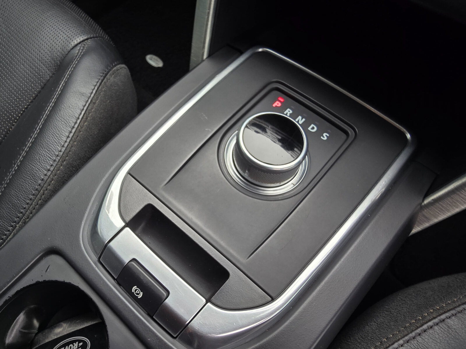 2016  Discovery Sport 2.0 TD4 AUTO SE - Image 14