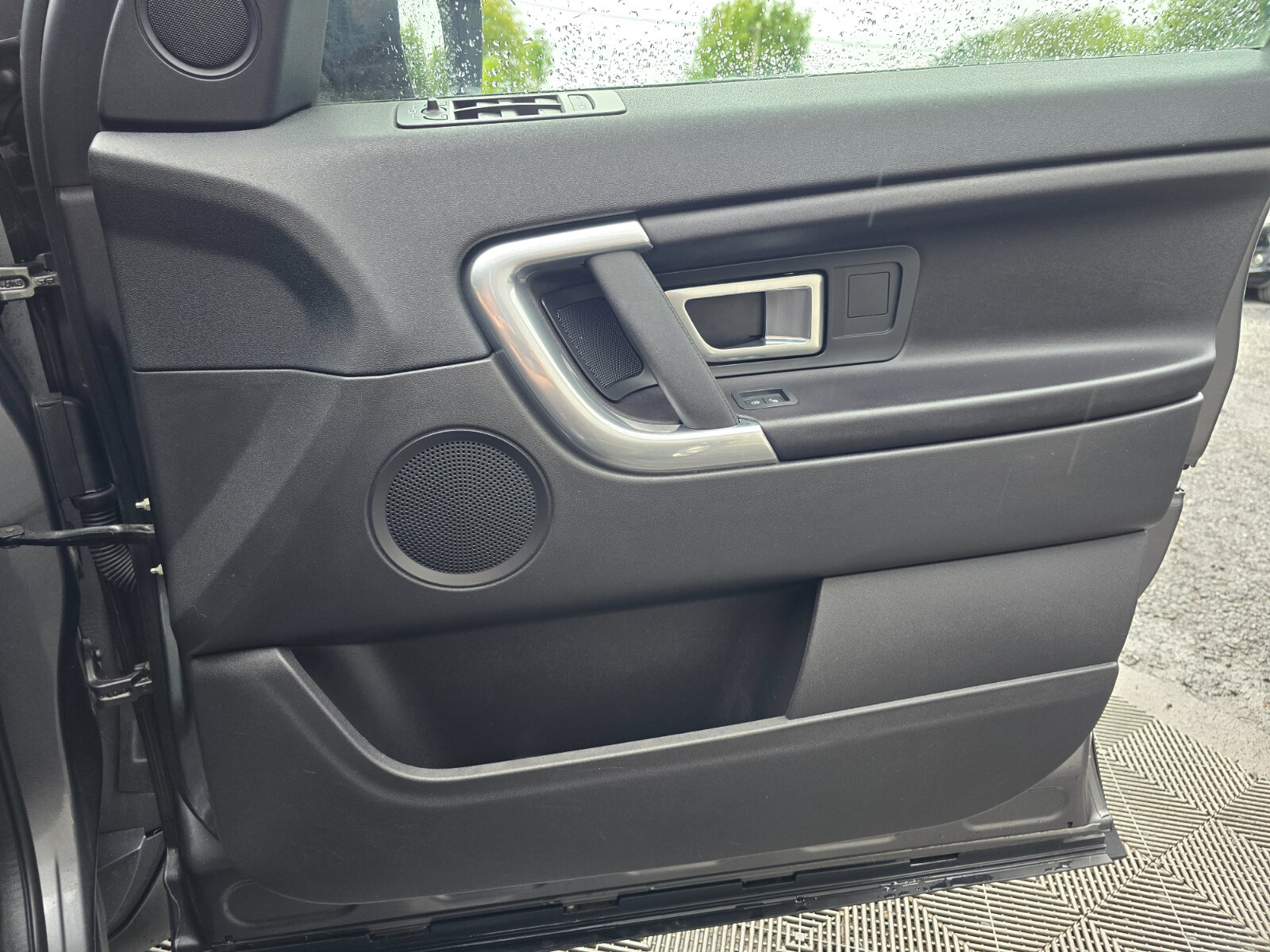 2016  Discovery Sport 2.0 TD4 AUTO SE - Image 15