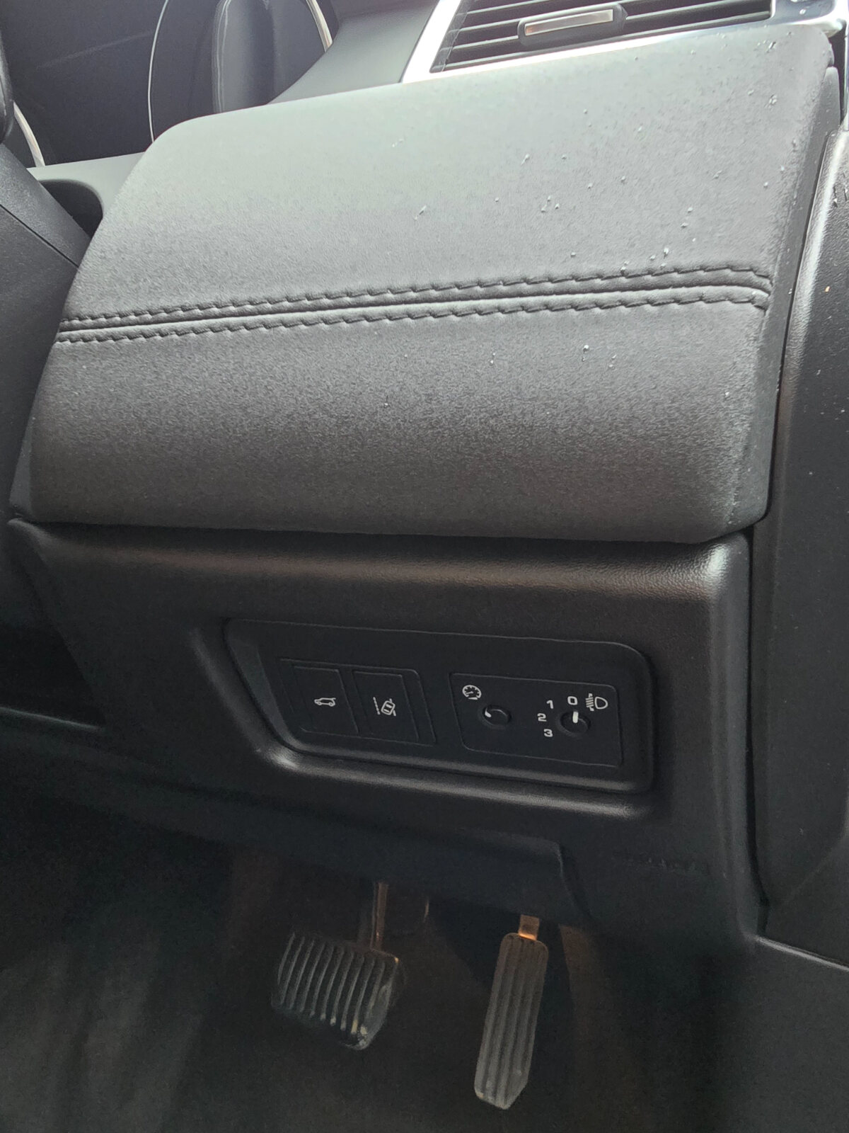 2016  Discovery Sport 2.0 TD4 AUTO SE - Image 20