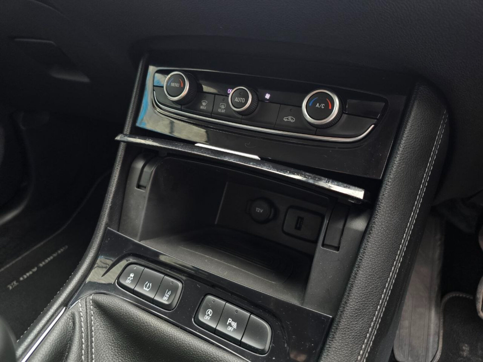2019 Opel Grandland X SC 1.6 Turbo D - Image 15