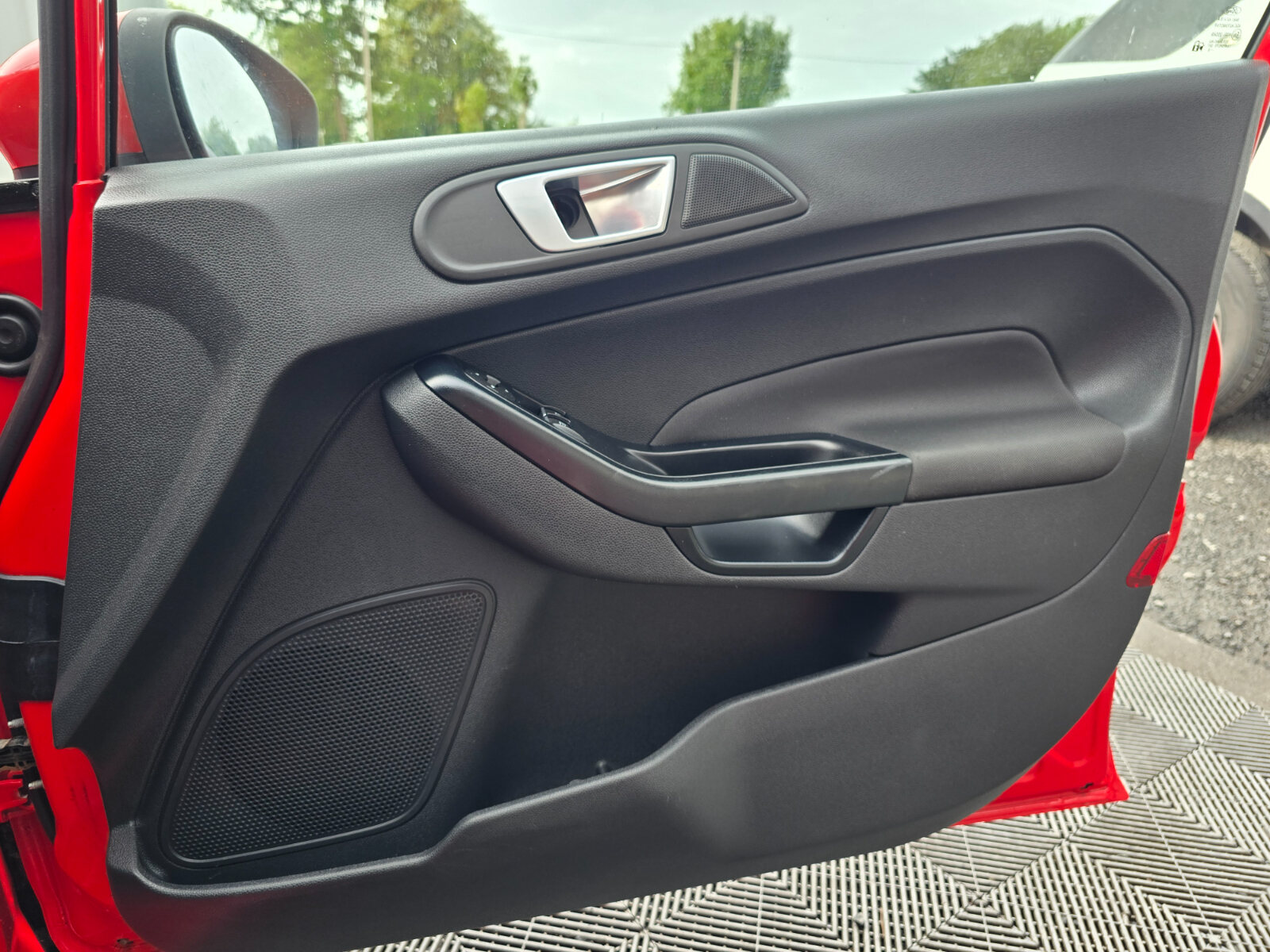 2017 Ford Fiesta ZETEC 1.0 Petrol - Image 19