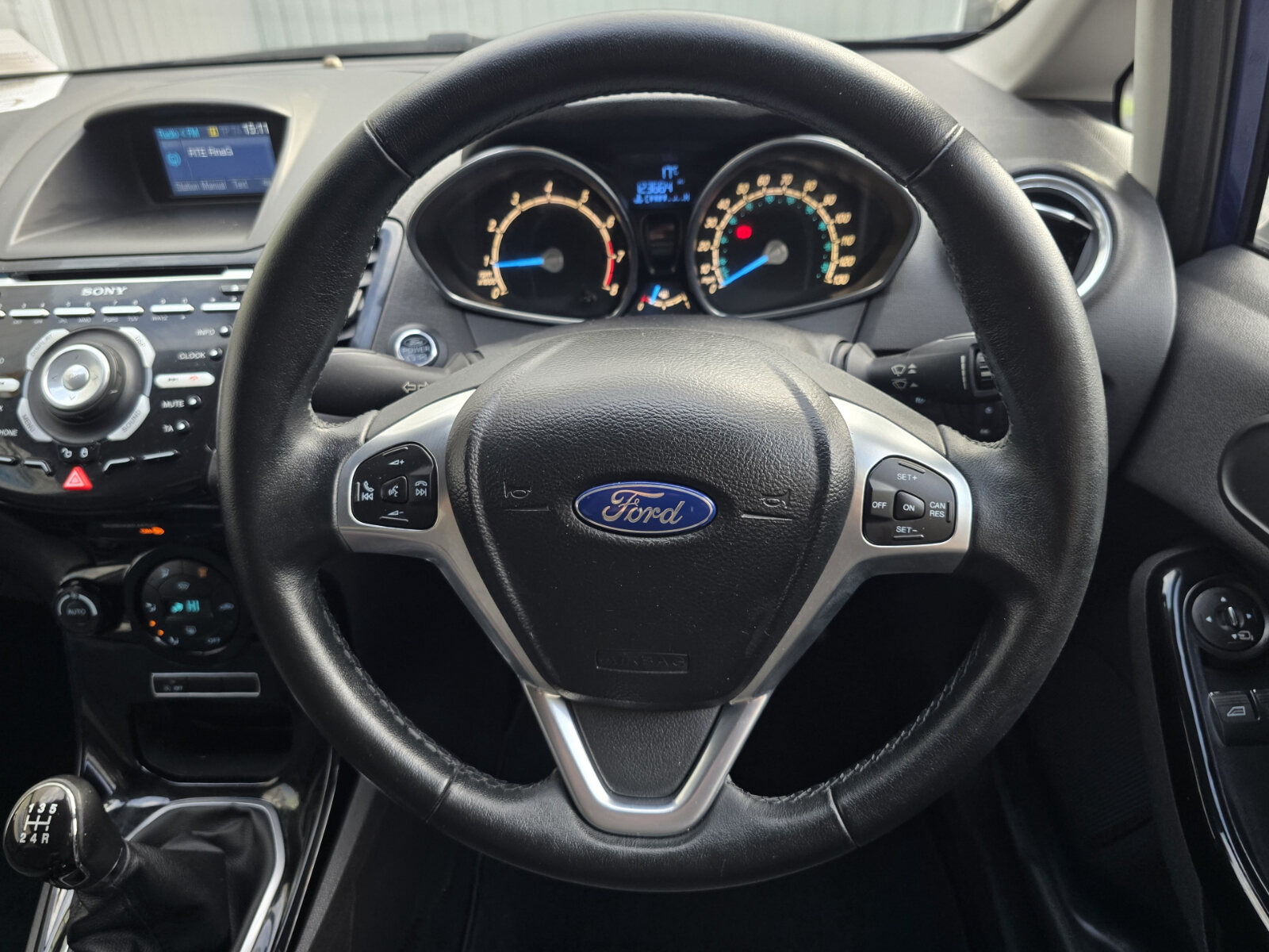 2014 Ford Fiesta TITANIUM 1.0 PETROL - Image 15