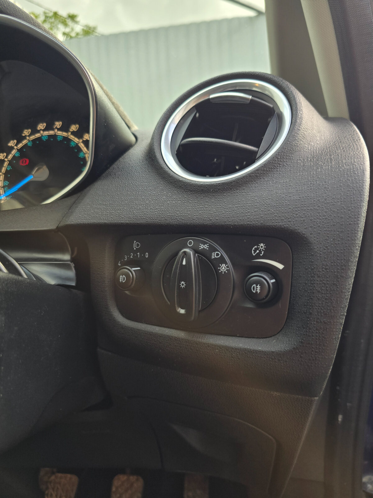 2014 Ford Fiesta TITANIUM 1.0 PETROL - Image 16