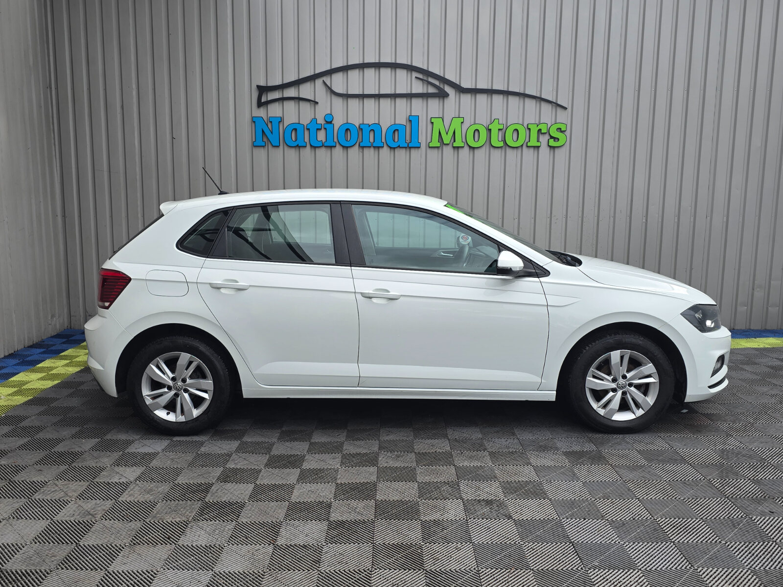 2018 Volkswagen Polo 1.0P TSI Launch Edition - Image 2