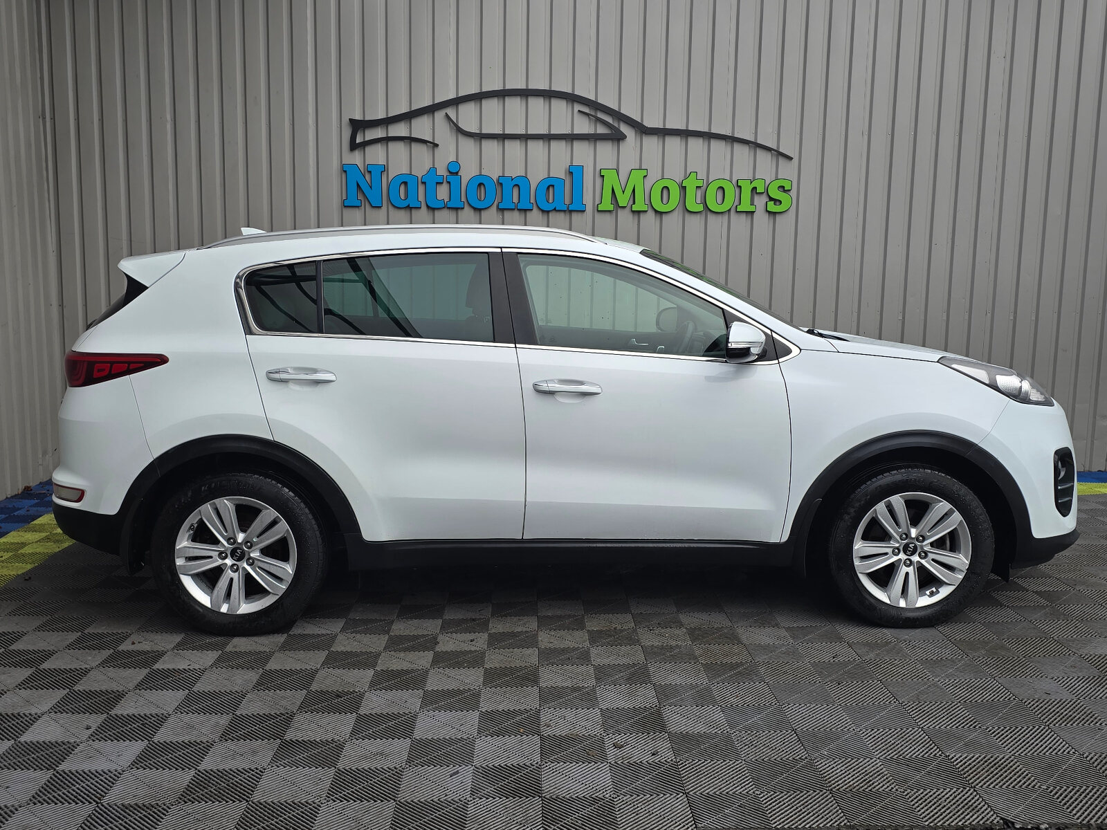 2018 Kia Sportage 1.7 PLATINUM S - Image 2