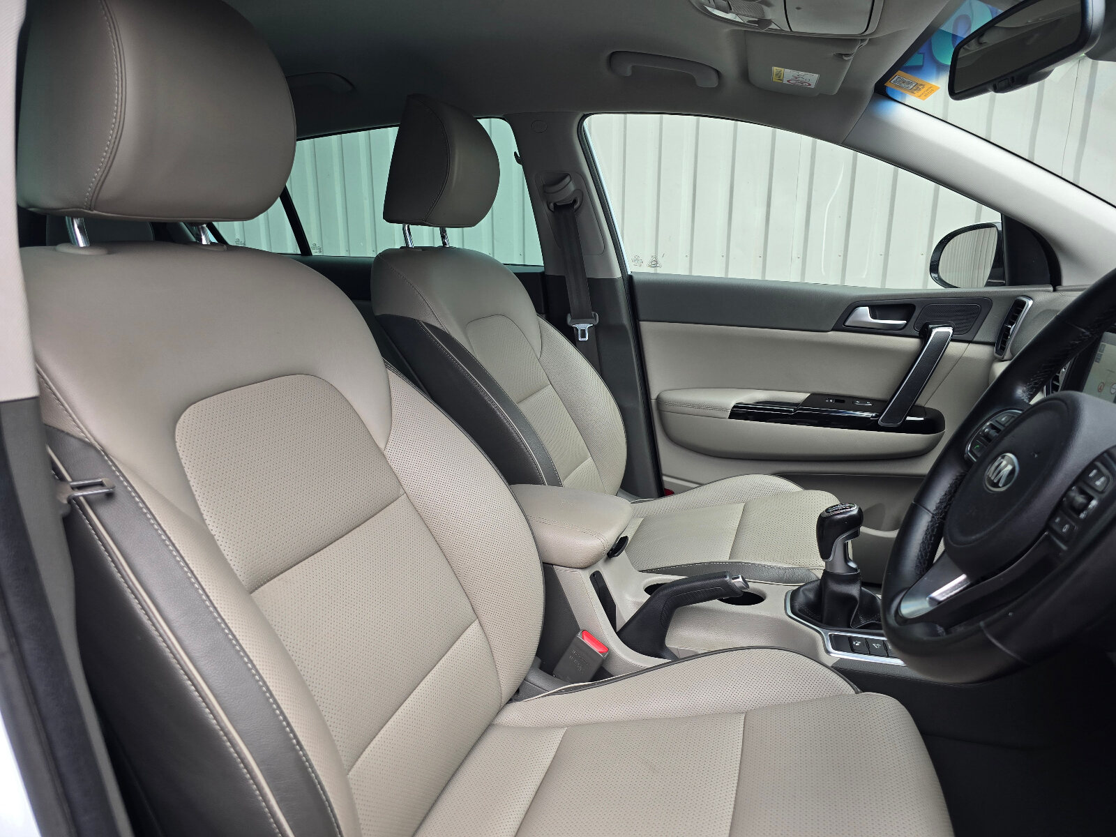 2018 Kia Sportage 1.7 PLATINUM S - Image 12