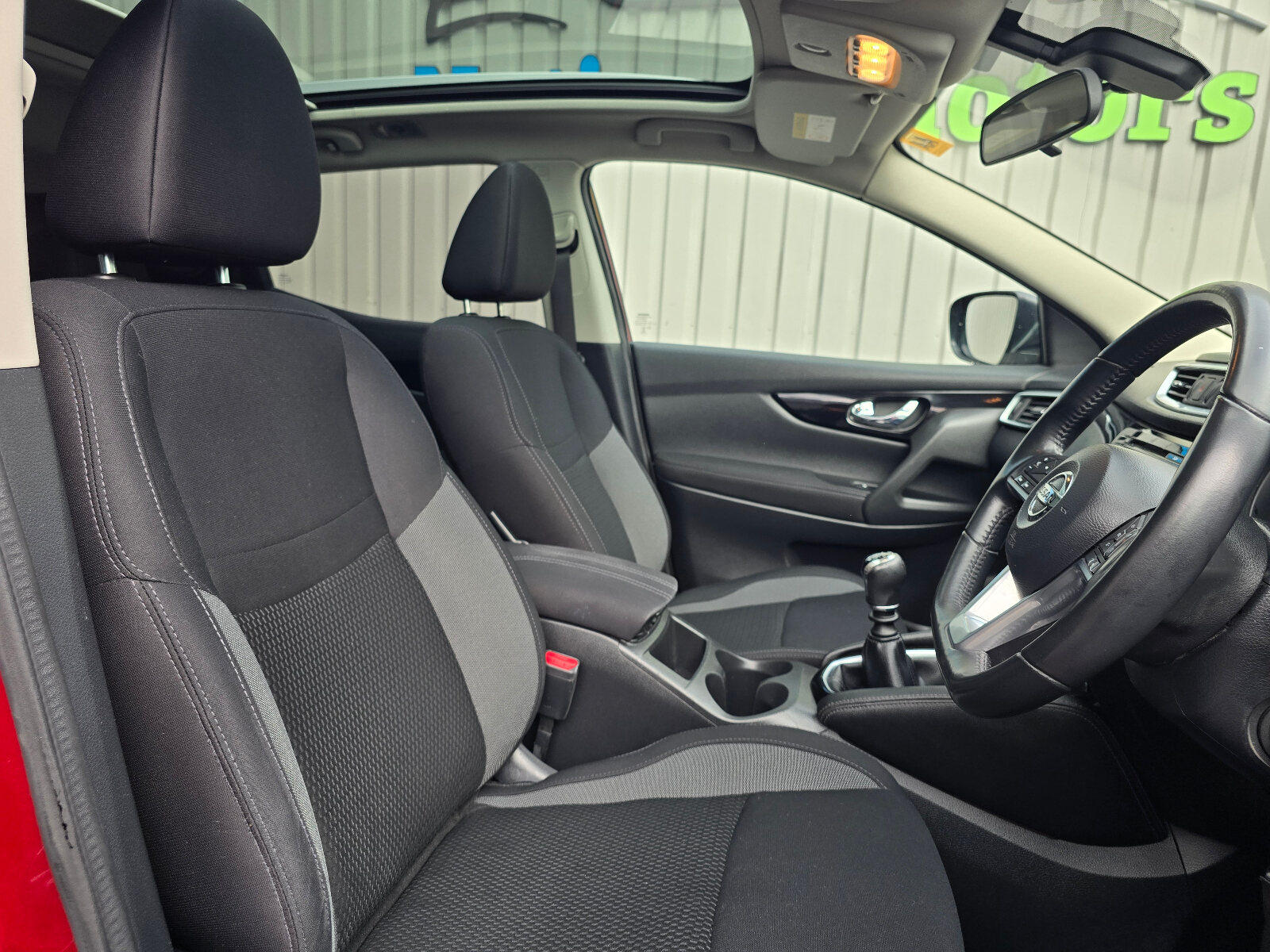 2019 Nissan Qashqai 1.5 PETROL DSL SV - Image 13