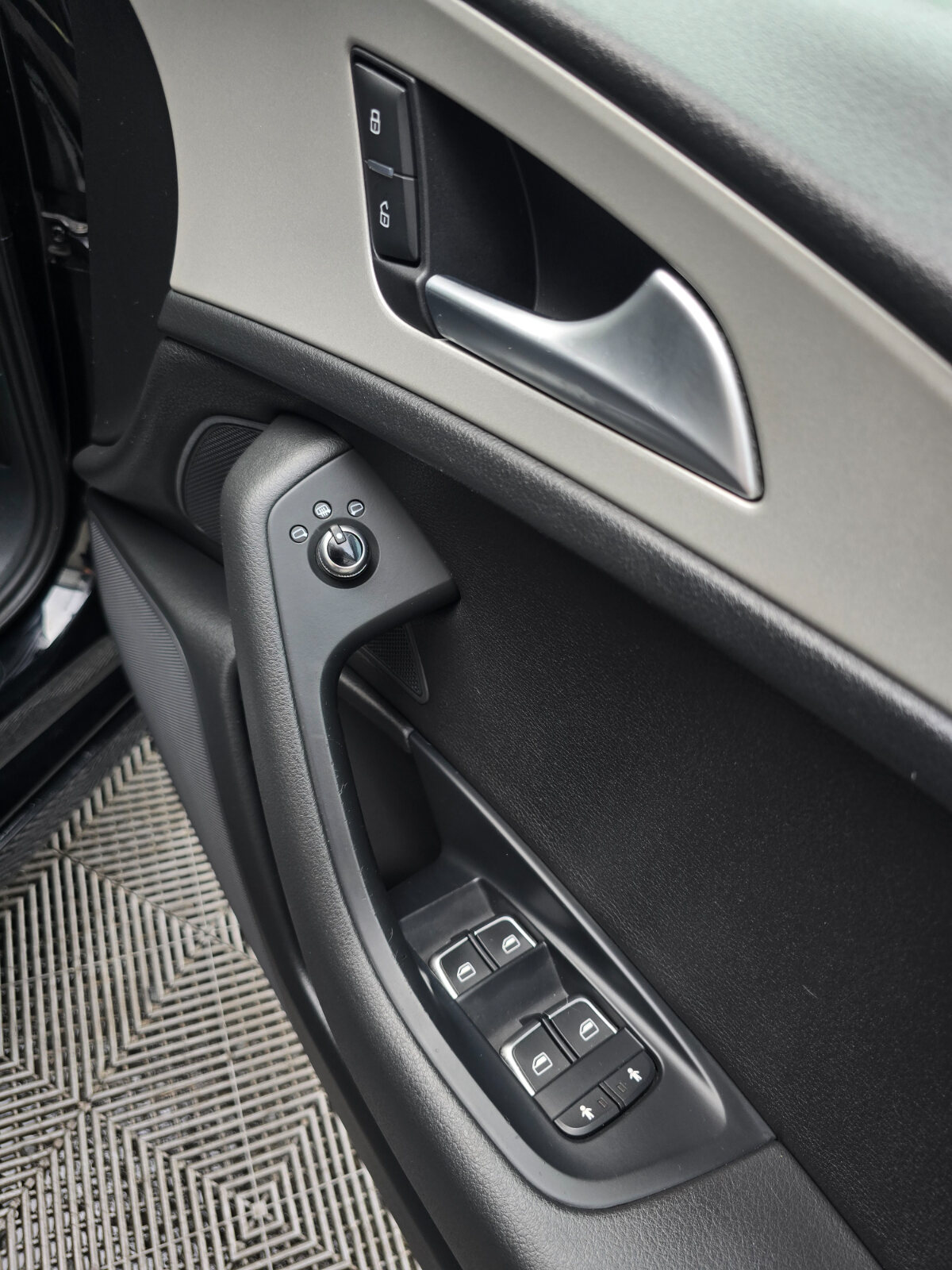 2015 Audi A6 2.0TDI Ultra S-Tronic Automatic - Image 20