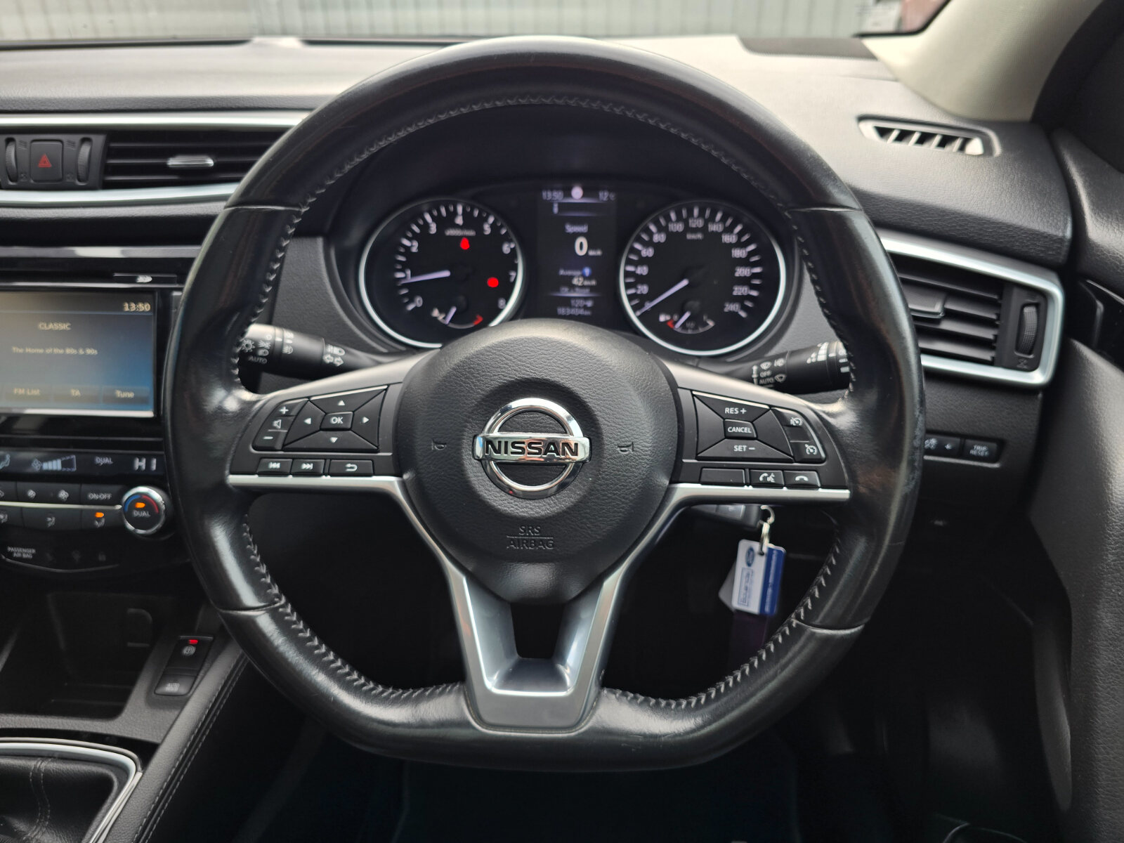 2018 Nissan Qashqai 1.2 PETROL SV - Image 18