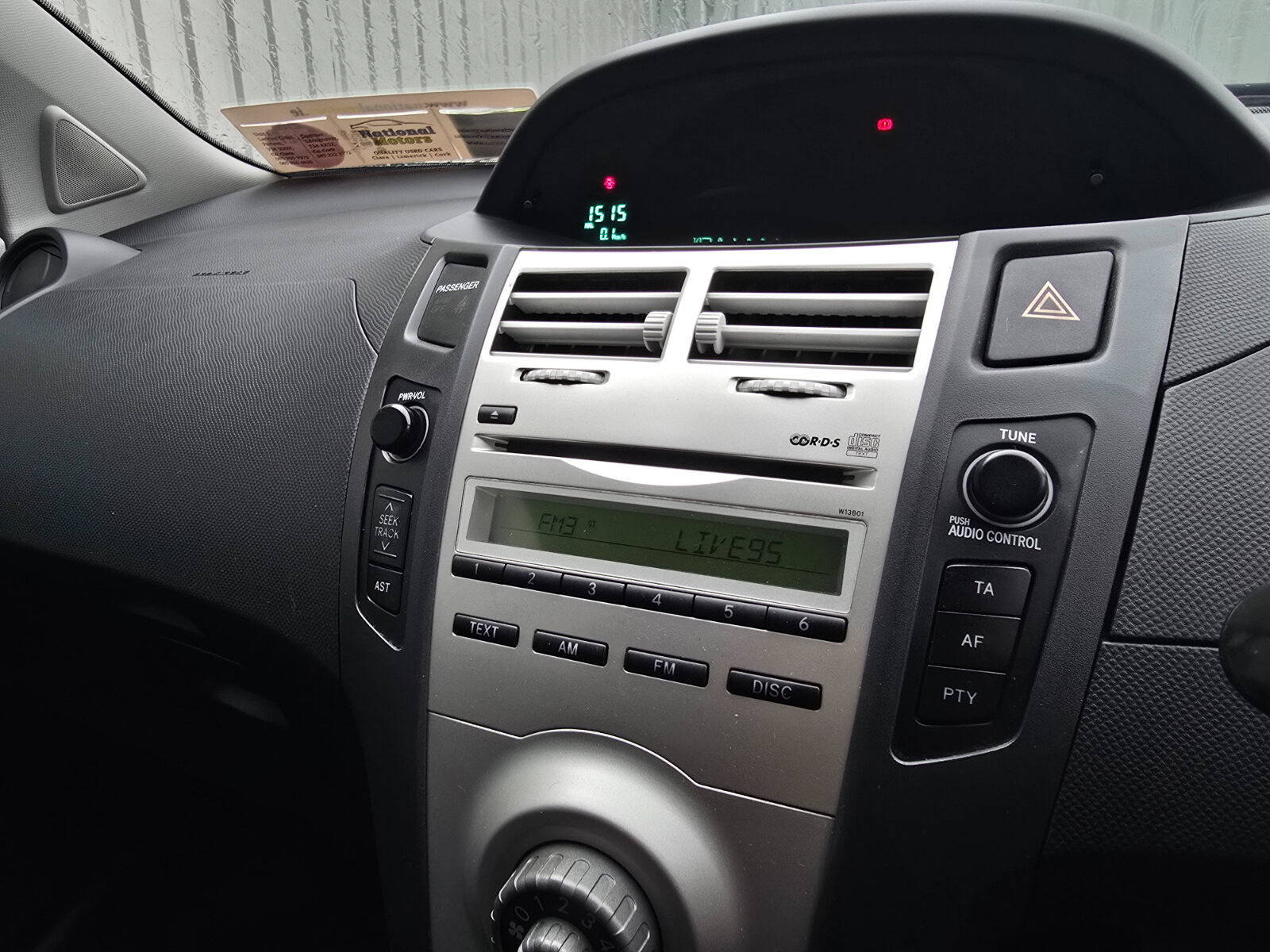 2008 Toyota Yaris 1.0 VVT-i Terra - Image 15