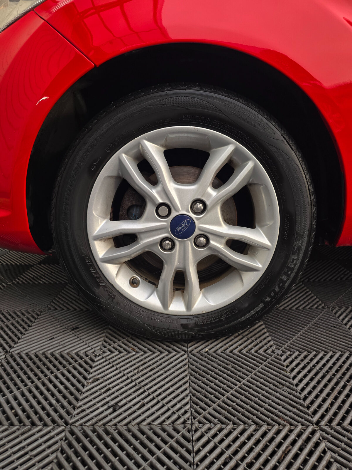 2014 Ford Fiesta 138k mi ZETEC 1.0 Petrol - Image 10