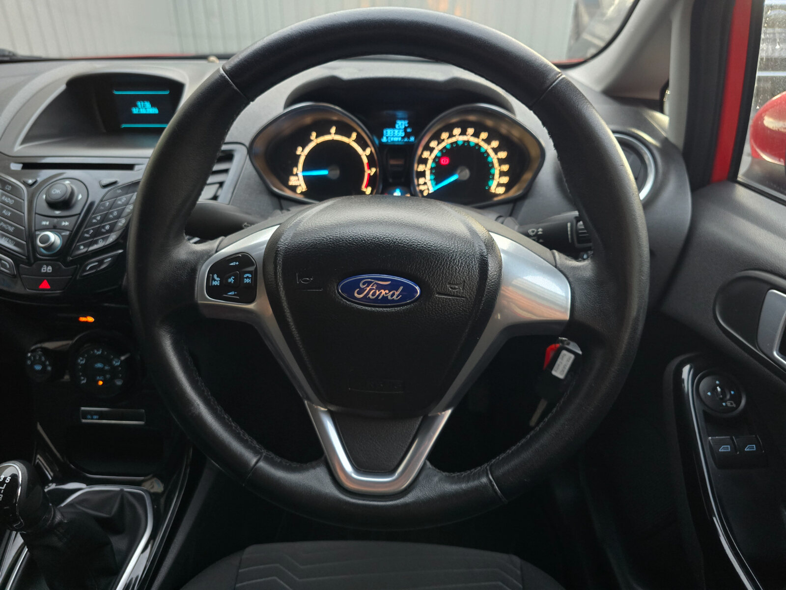 2014 Ford Fiesta 138k mi ZETEC 1.0 Petrol - Image 18