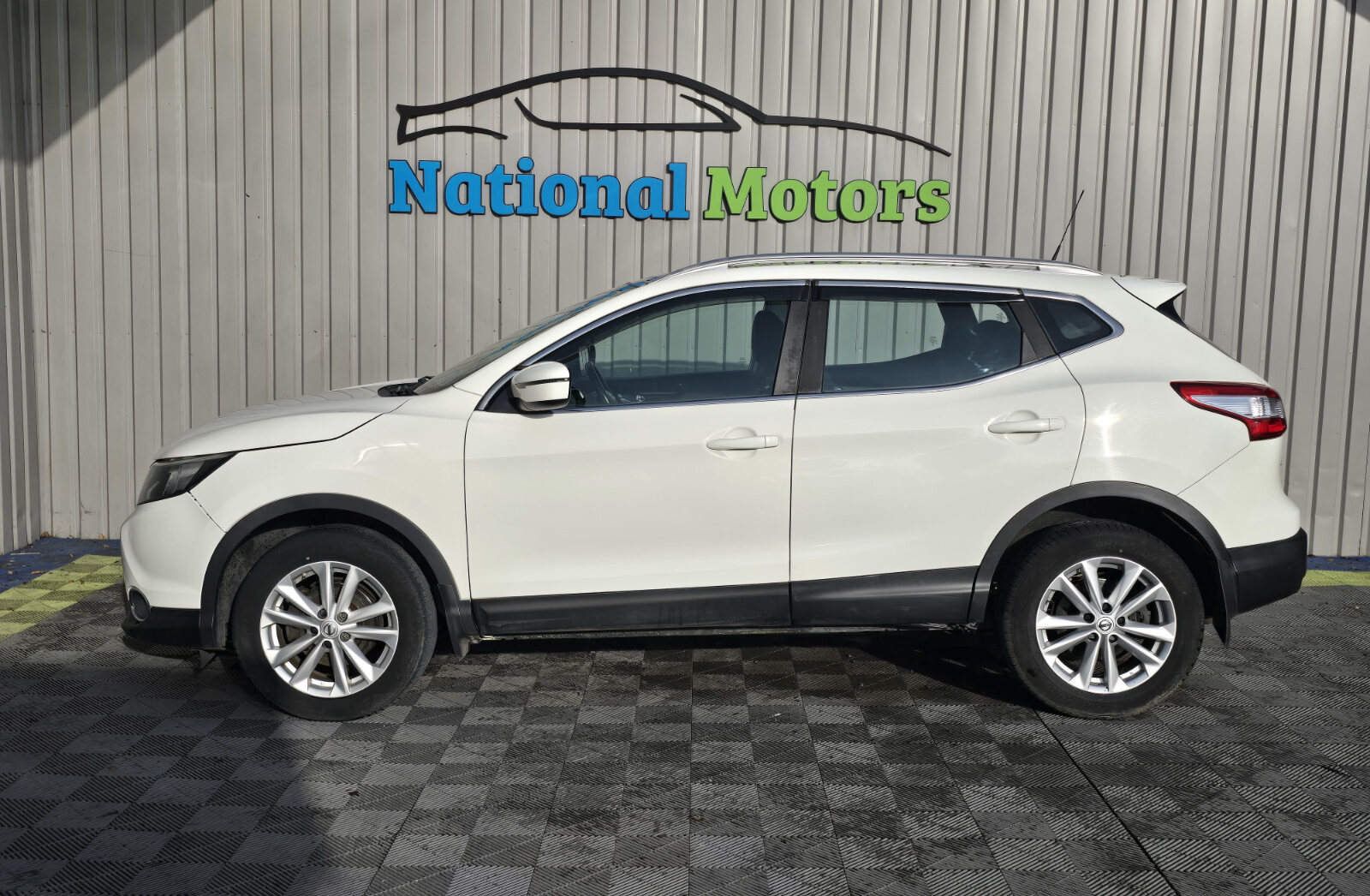 2016 Nissan Qashqai 1.5 Diesel SV - Image 7