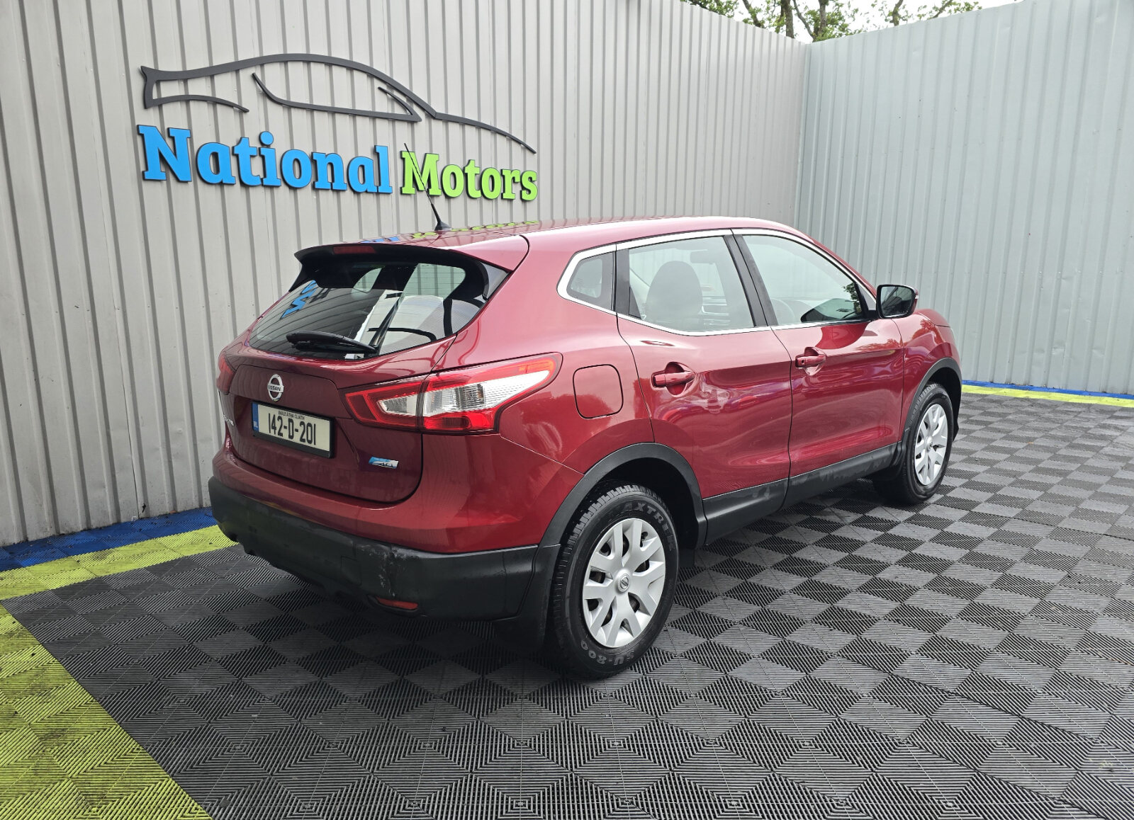 2014 Nissan Qashqai 1.5 Diesel  XE 4DR - Manual - Image 3