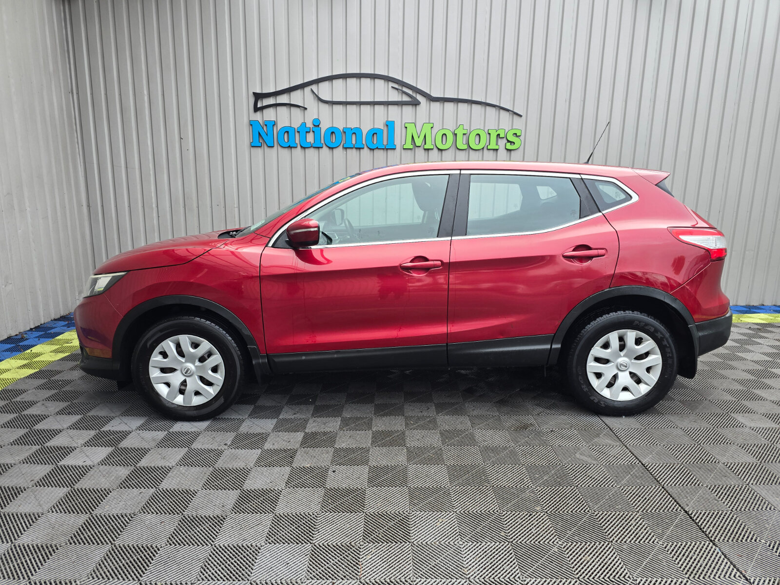 2014 Nissan Qashqai 1.5 Diesel  XE 4DR - Manual - Image 6