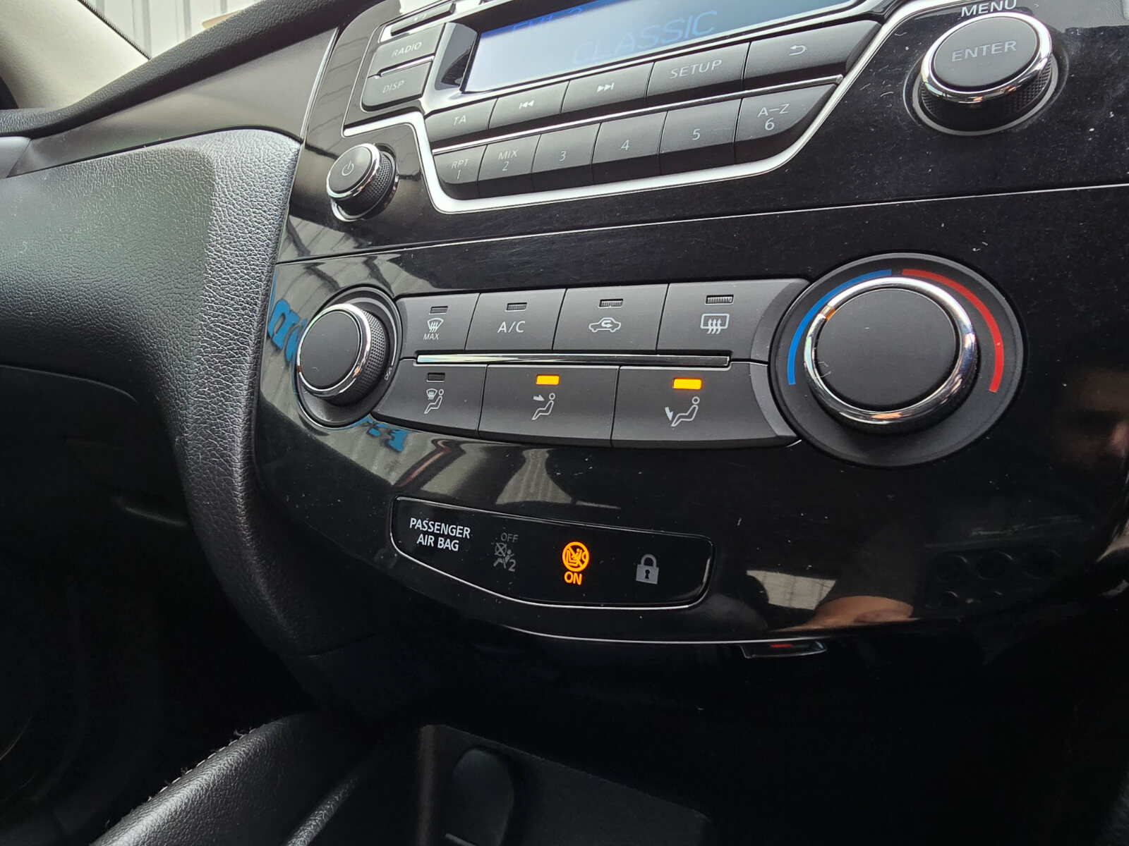 2014 Nissan Qashqai 1.5 Diesel  XE 4DR - Manual - Image 12