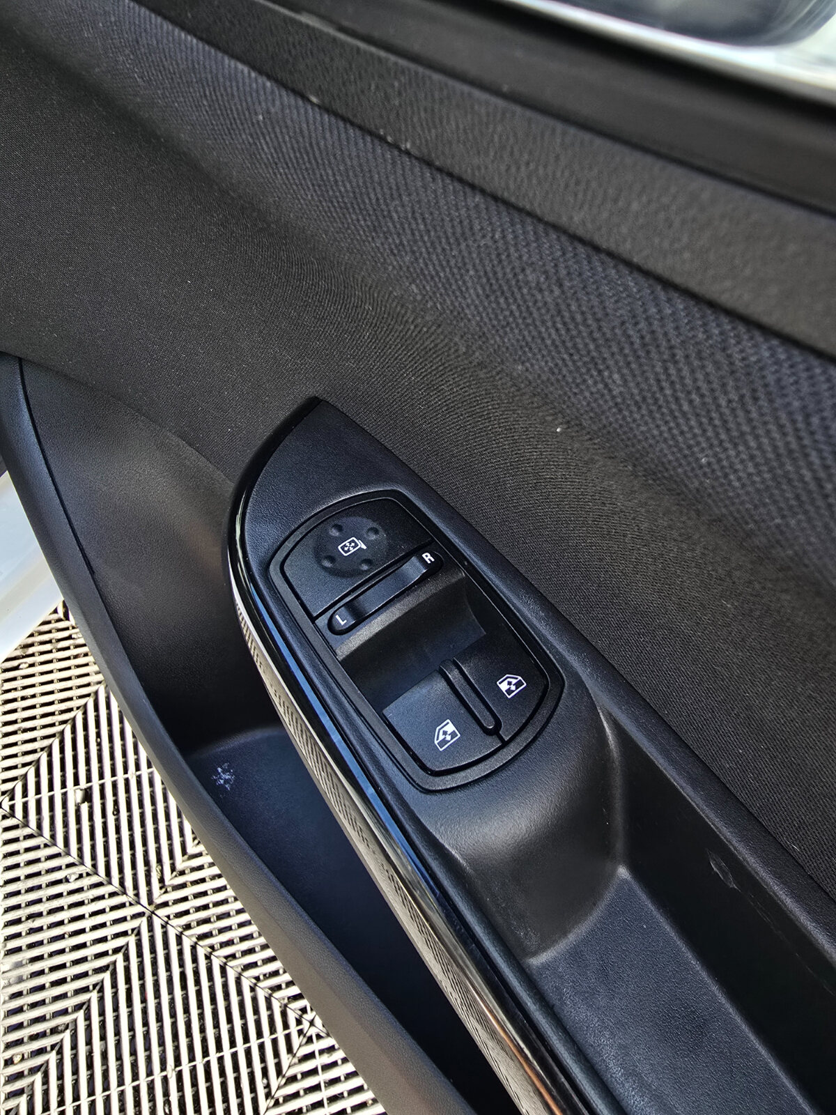 2019 Opel Corsa 1.4 Petrol - Image 18