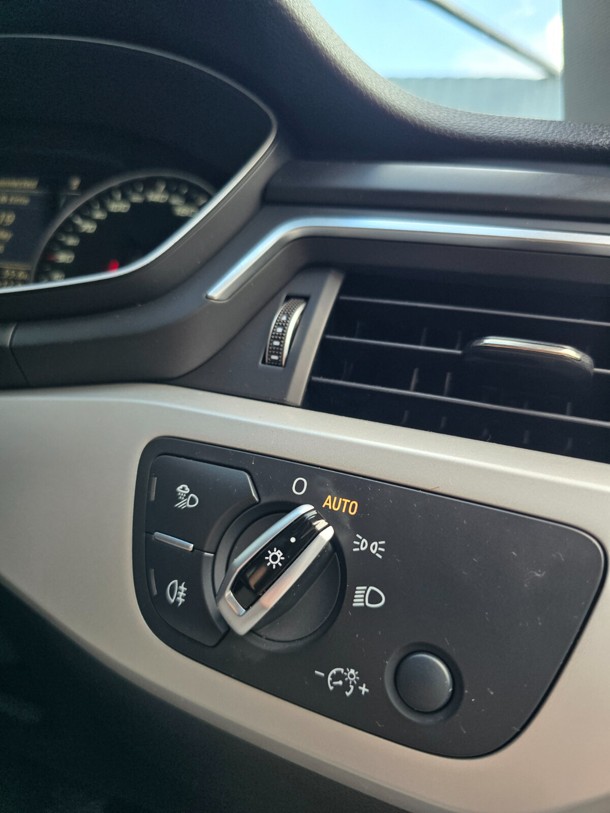 2016 Audi A4 1.4TFSI Attraction - Image 18