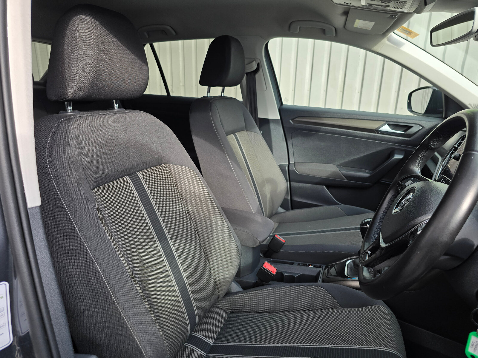 2019 Volkswagen T-Roc 1.6 TDI Design - Image 11