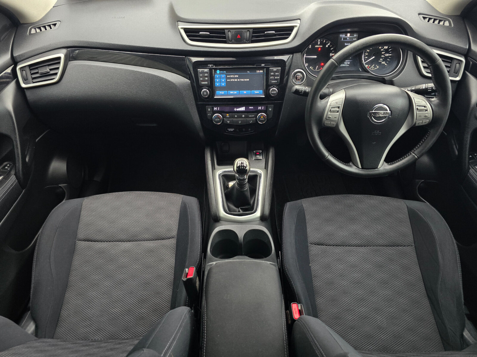 2014 Nissan Qashqai 1.5 DSL SV - Image 11