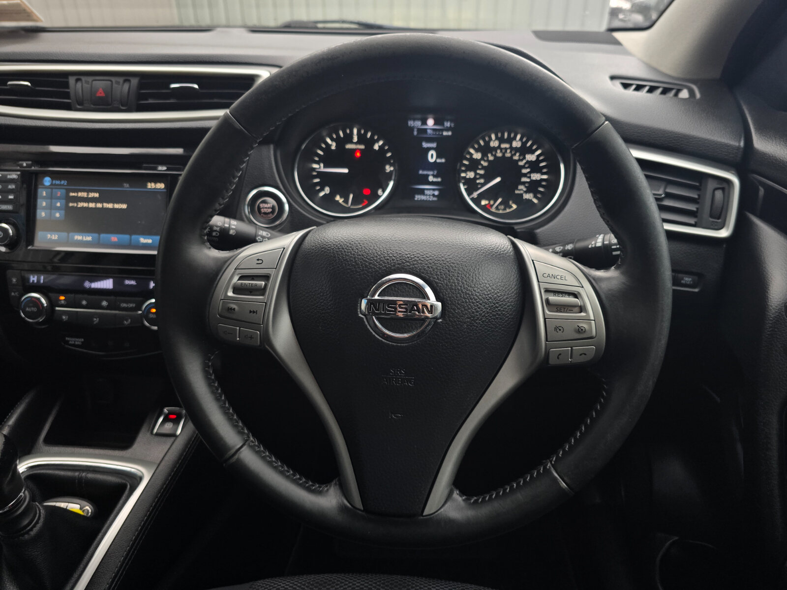 2014 Nissan Qashqai 1.5 DSL SV - Image 18