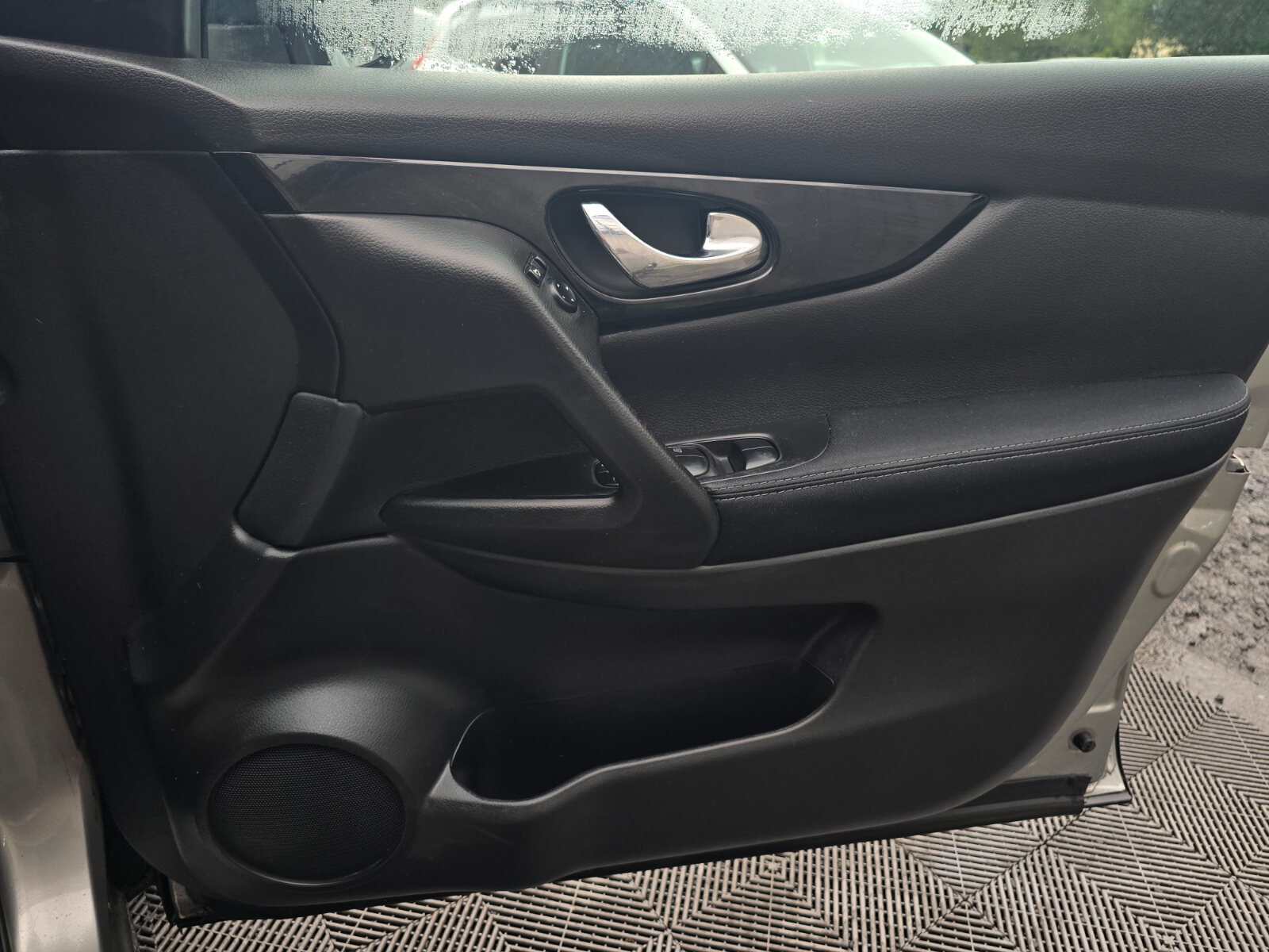 2014 Nissan Qashqai 1.5 DSL SV - Image 20
