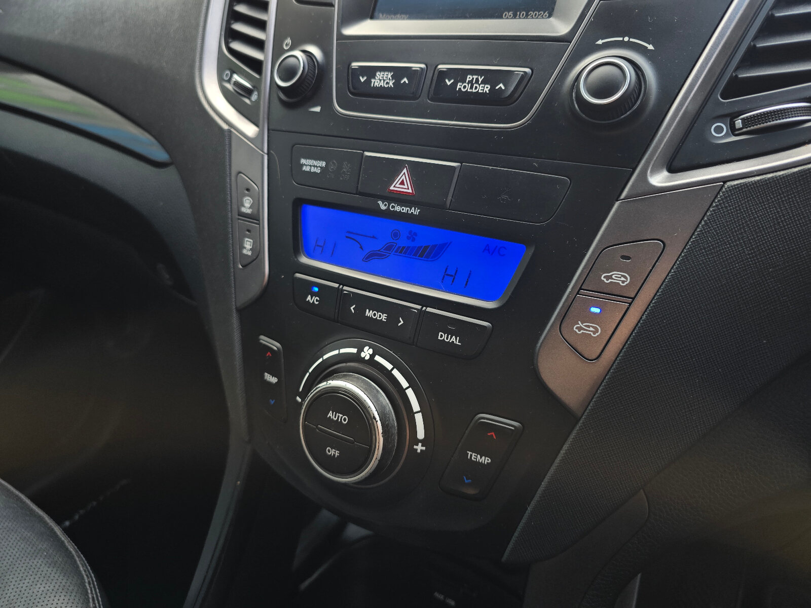 2015 Hyundai Santa Fe 2.2 CRDi Executive - Image 17