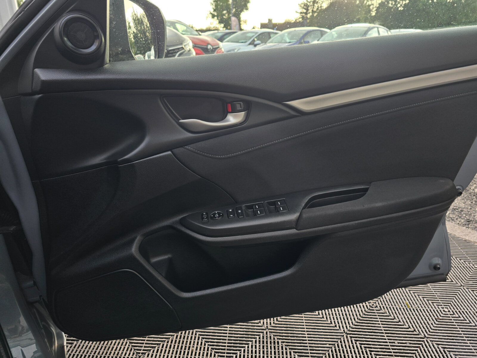 2018 Honda Civic 1.0 i-TECH Smart - Image 19