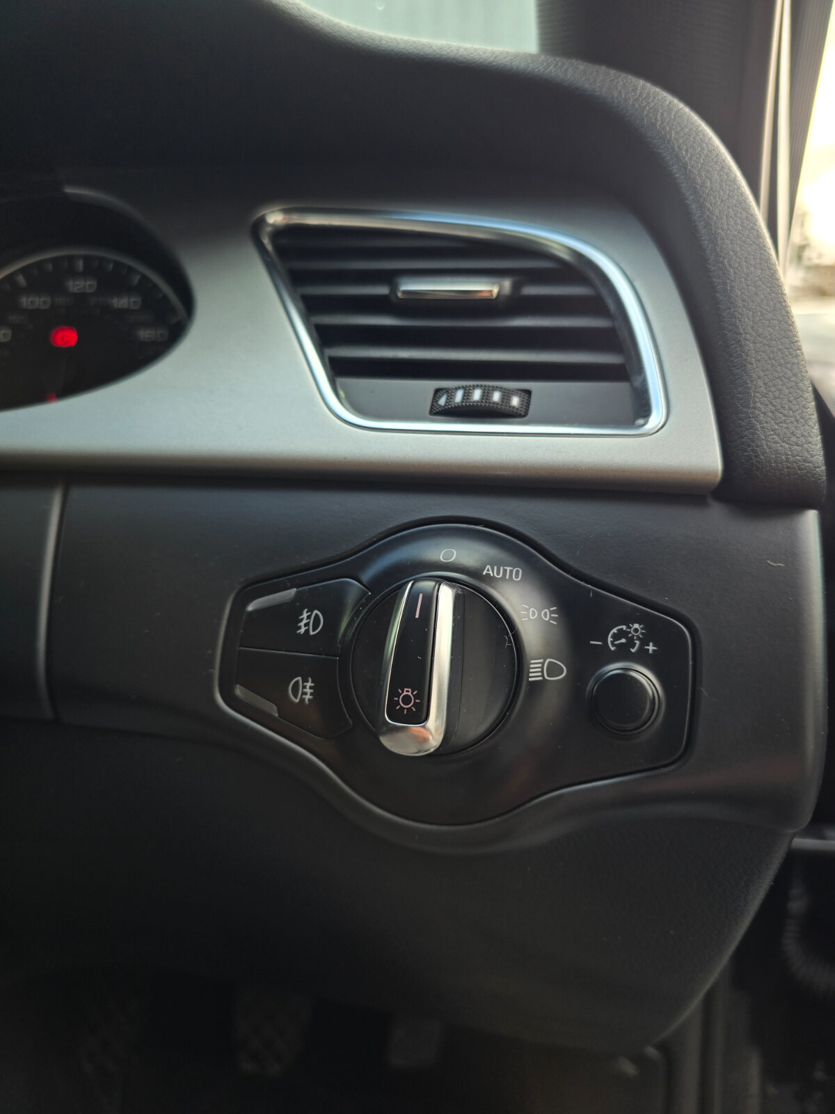 2008 Audi A4 2.0 TDI S LINE - Image 18
