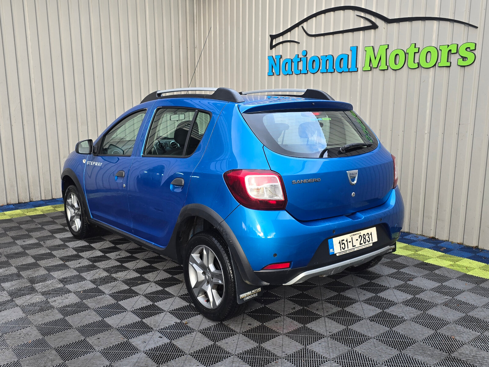 2015 Dacia Sandero Stepway 1.5 dCi SIGNATURE - Image 6