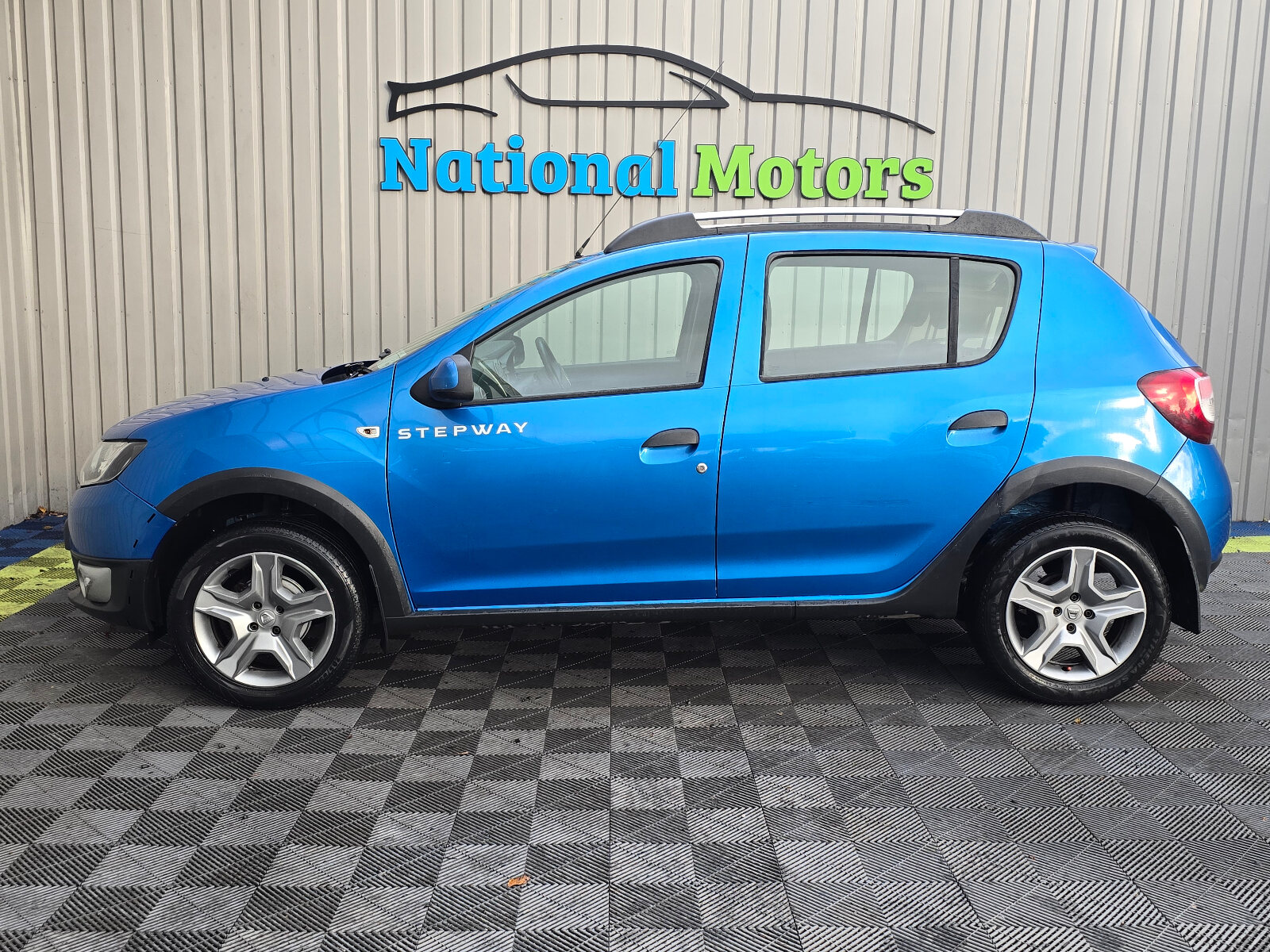 2015 Dacia Sandero Stepway 1.5 dCi SIGNATURE - Image 7