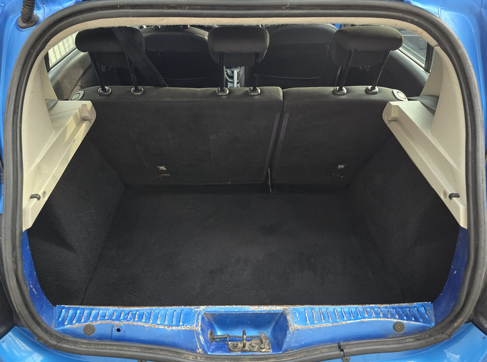2015 Dacia Sandero Stepway 1.5 dCi SIGNATURE - Image 19