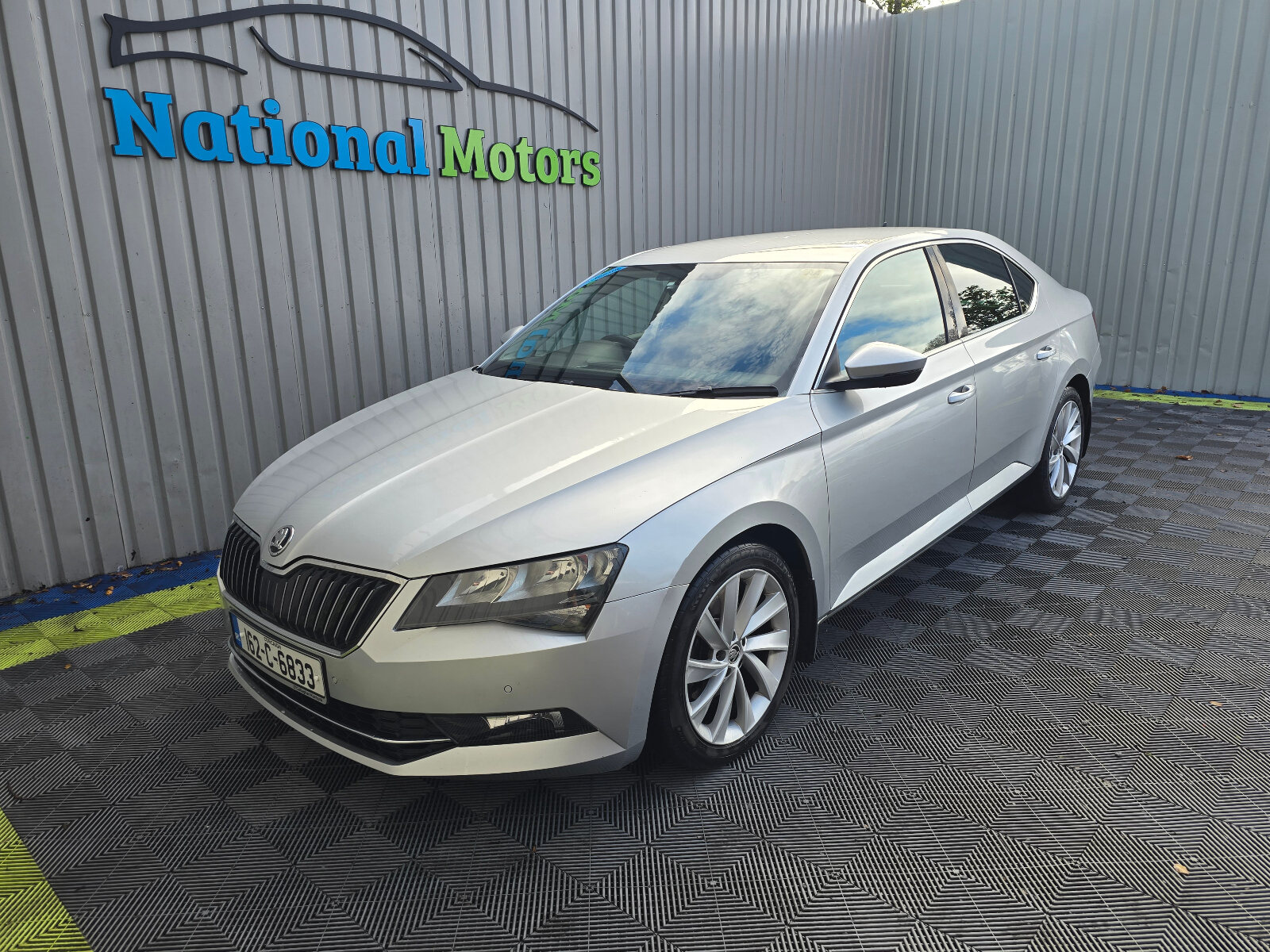 2016 Skoda Superb 2.0 TDI Sportline - Image 8