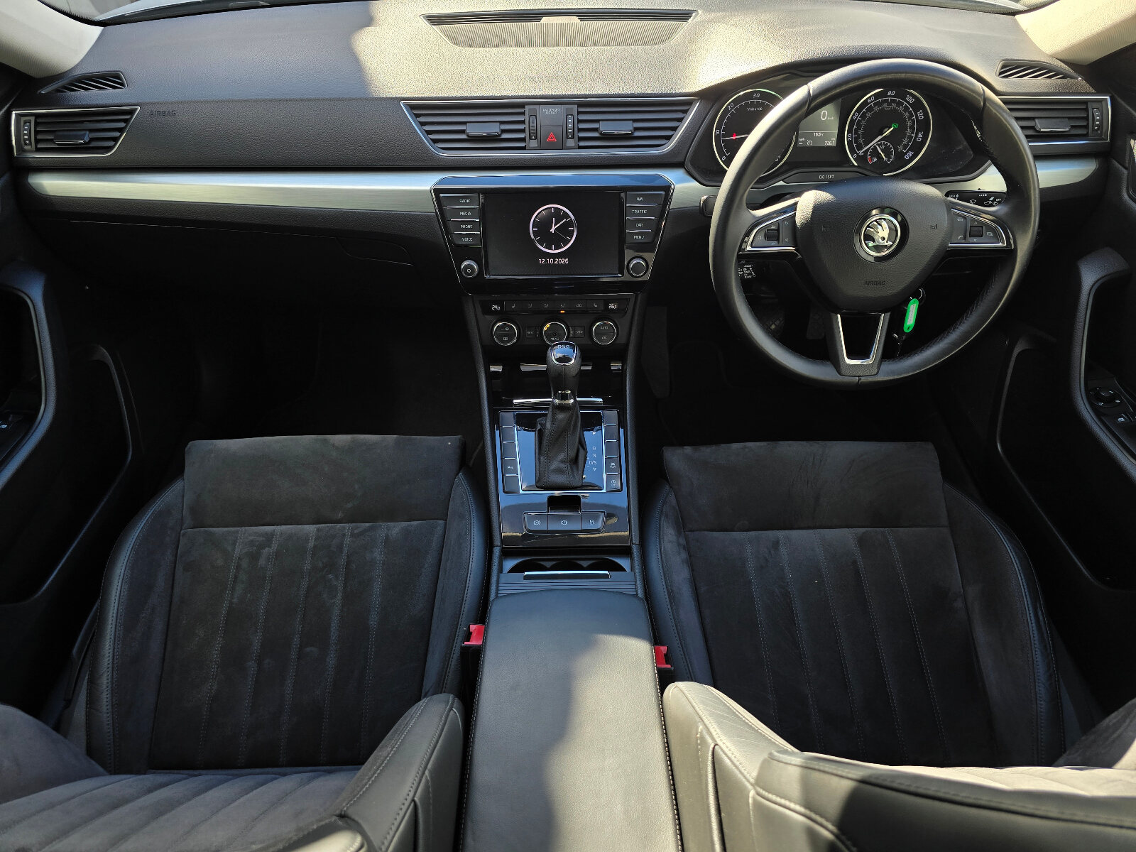 2016 Skoda Superb 2.0 TDI Sportline - Image 11