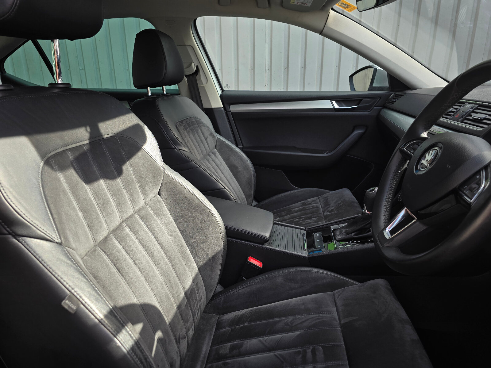 2016 Skoda Superb 2.0 TDI Sportline - Image 13