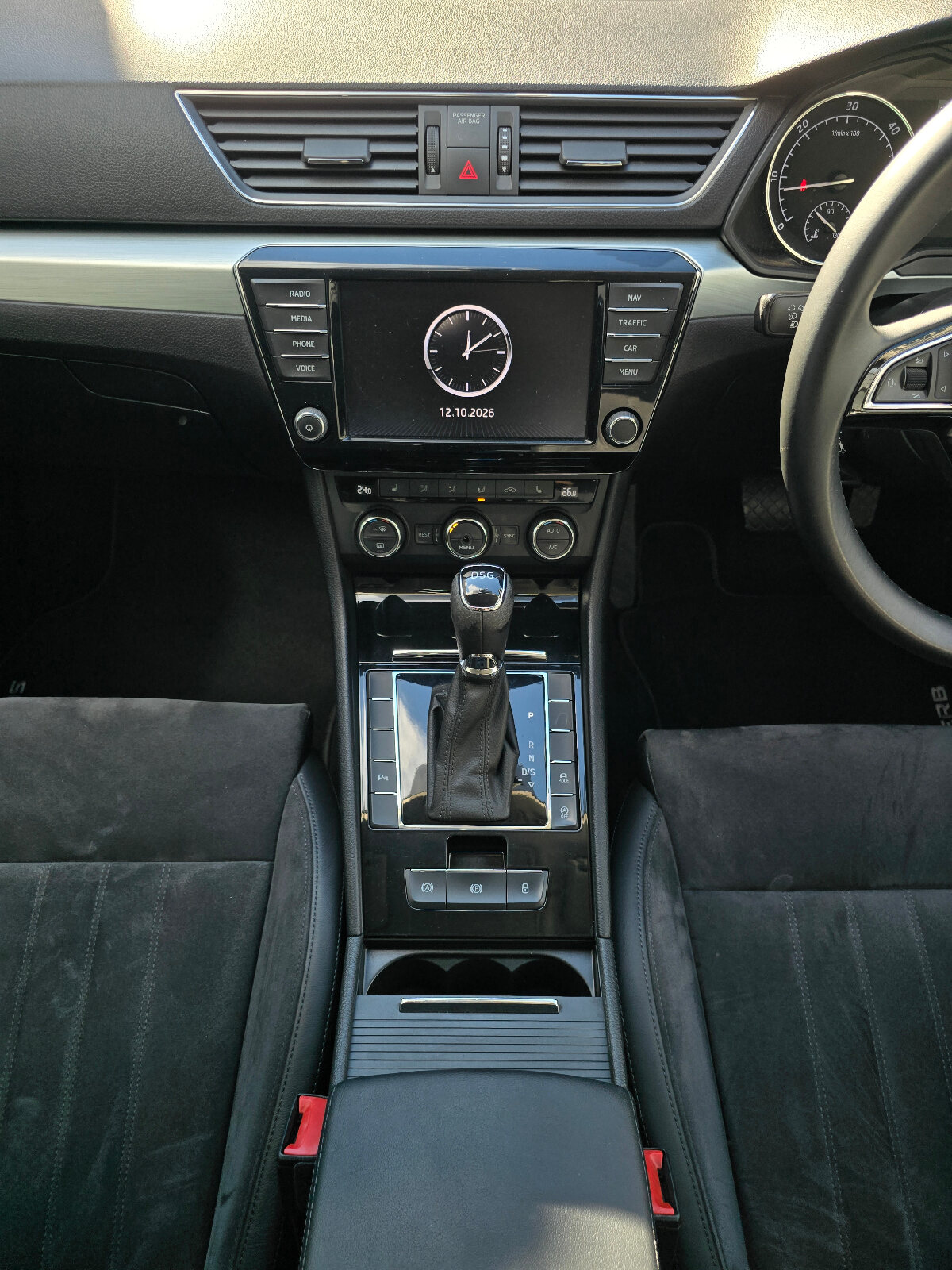 2016 Skoda Superb 2.0 TDI Sportline - Image 14