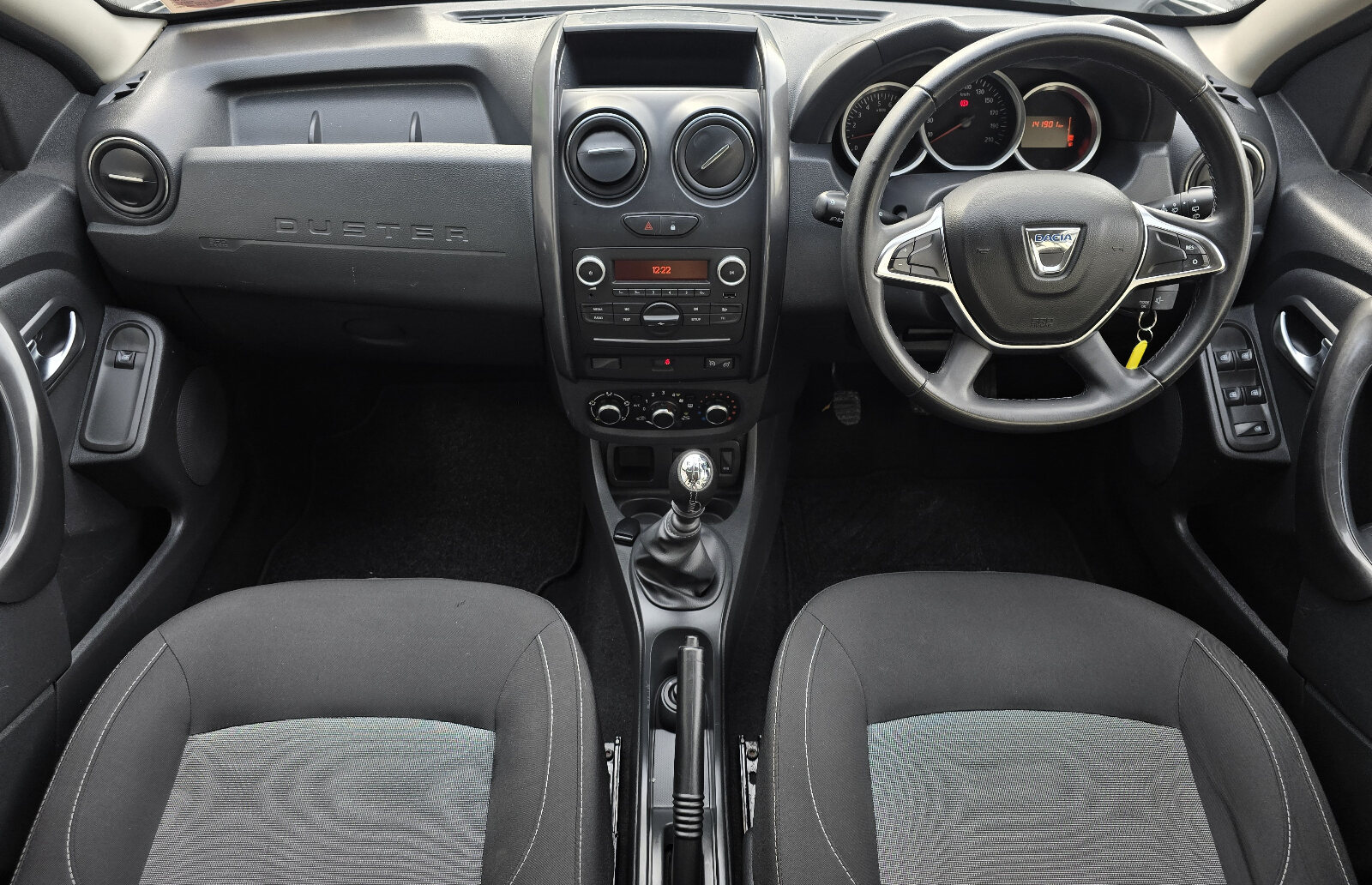 2017 Dacia Duster 1.5 dCi SIGNATURE - Image 10