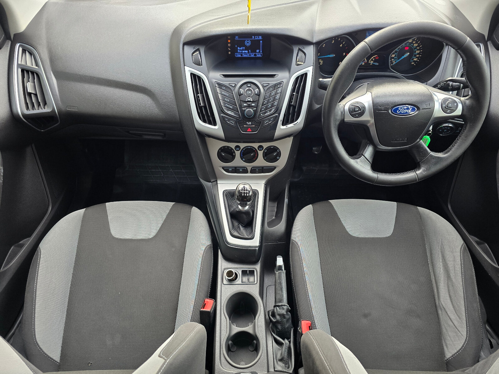 2012 Ford Focus 1.6 TDCI Zetec - Image 10