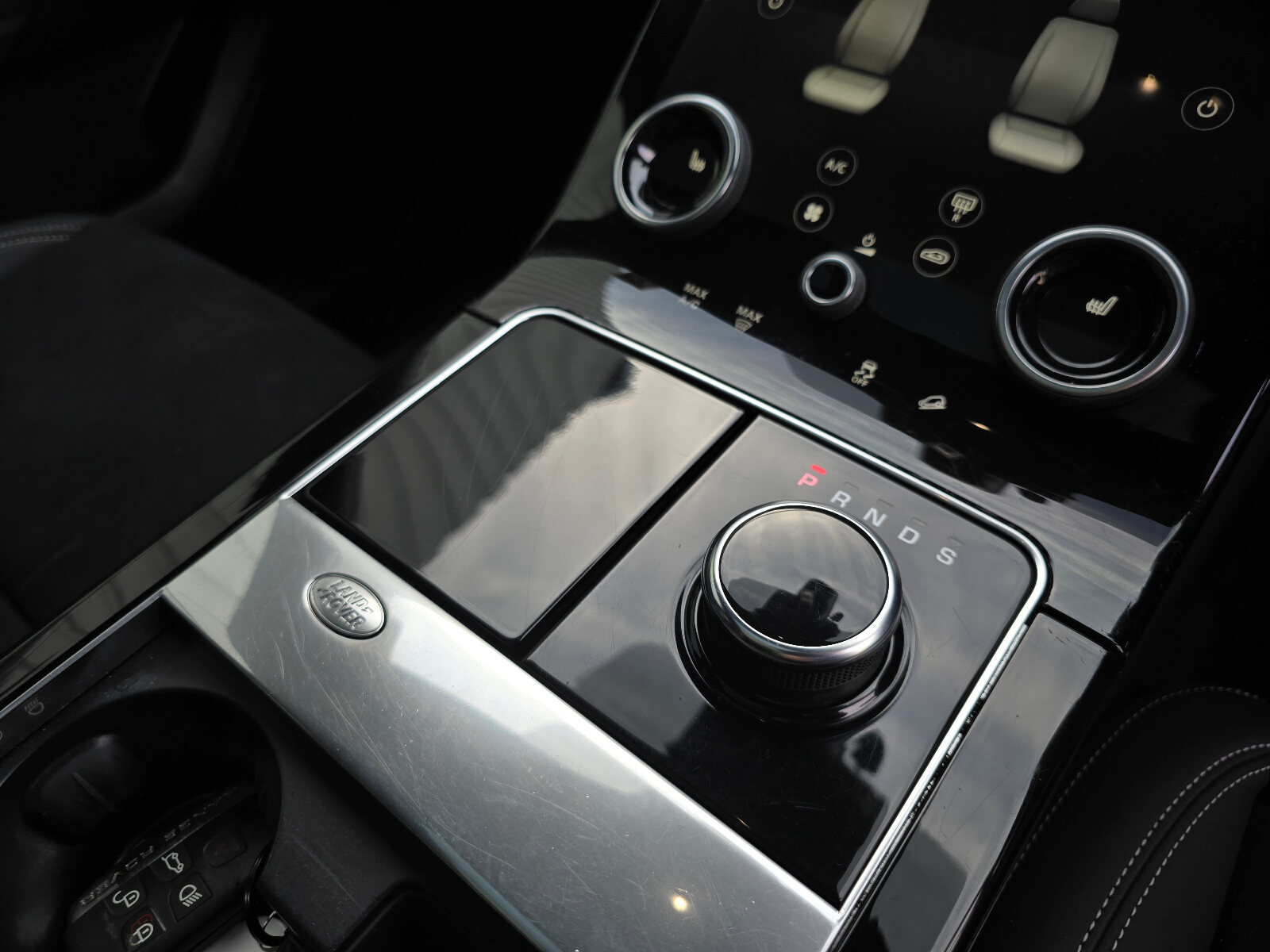 2019 Range Rover Velar 2.0D TD4 180 Standard - Image 15