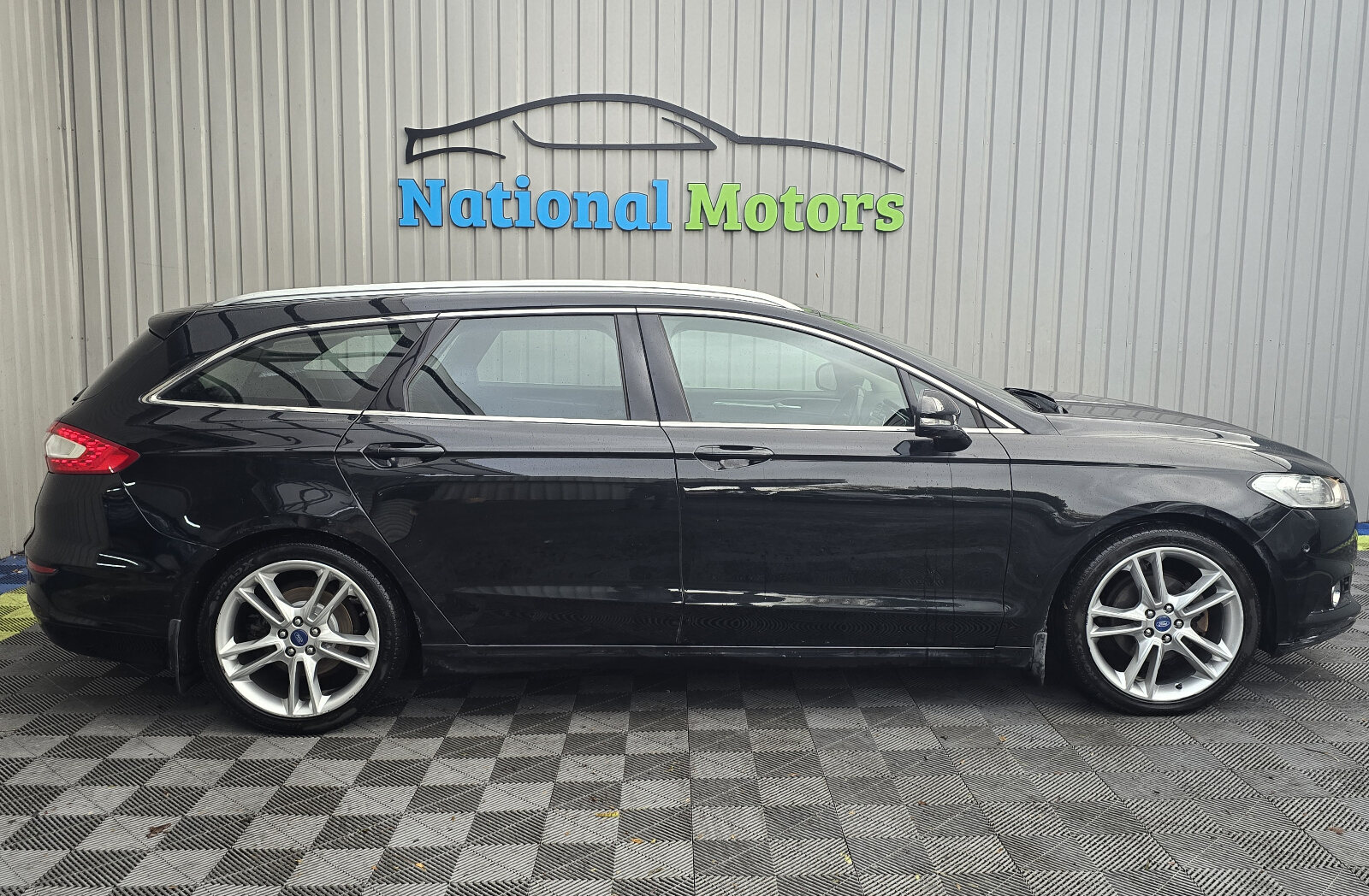 2015 Ford Mondeo 2.0TDCi Titanium - Image 2
